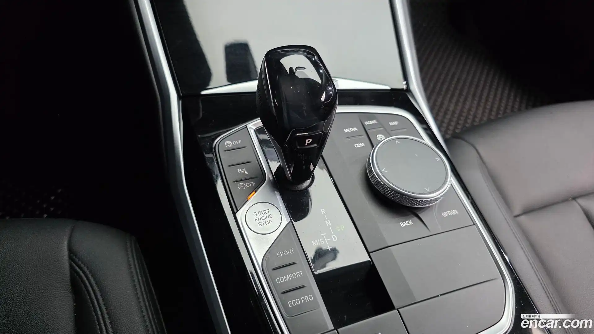3-Series BMW 2019.11-INNER-009