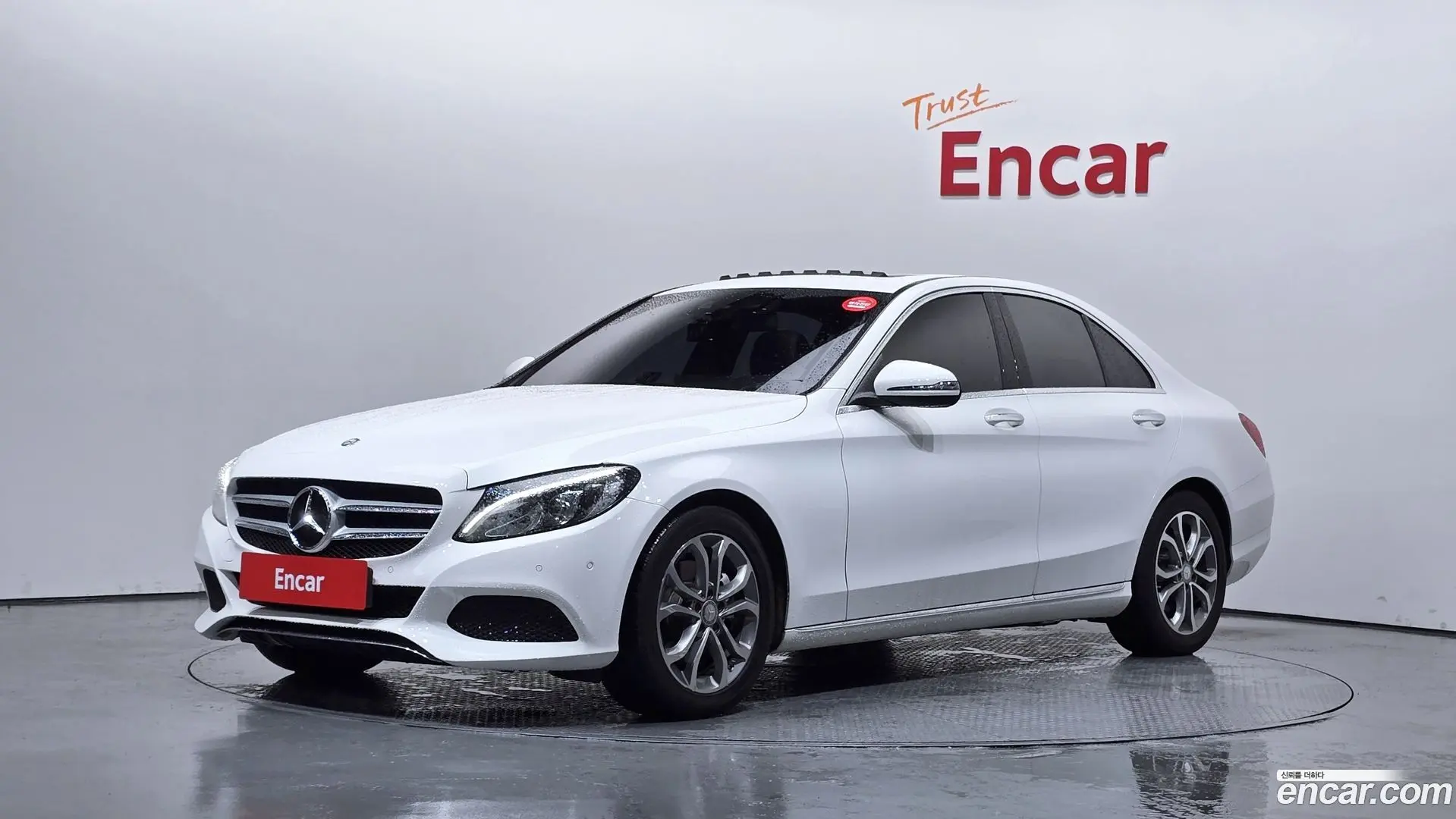 Main__Slider__Photo:C-Class Mercedes-Benz 2015.8-0