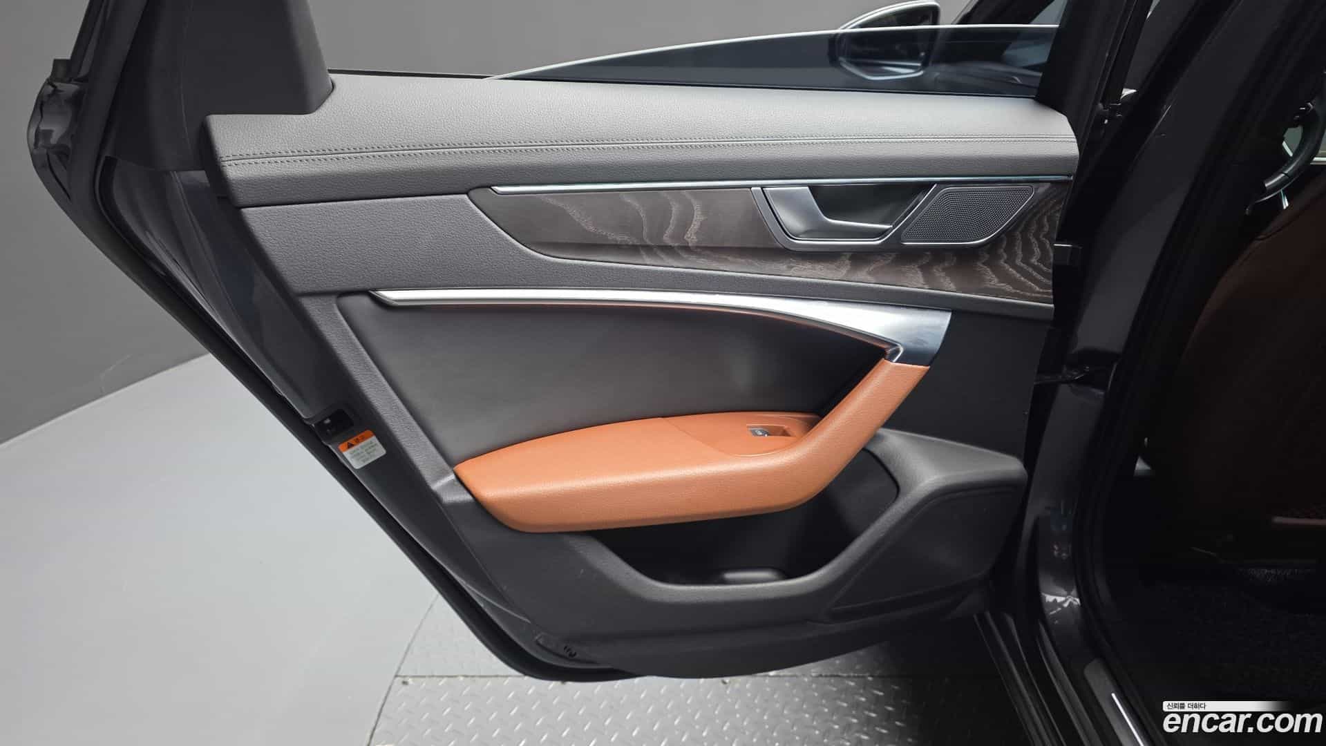 A6 Audi 2021.0-INNER-035