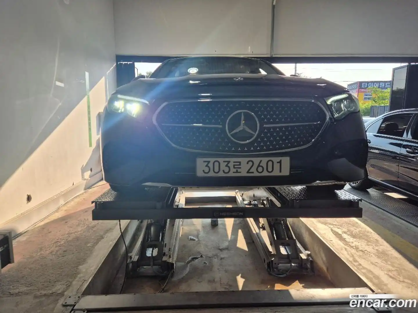 E-Class Mercedes-Benz 2025.2-OUTER-001