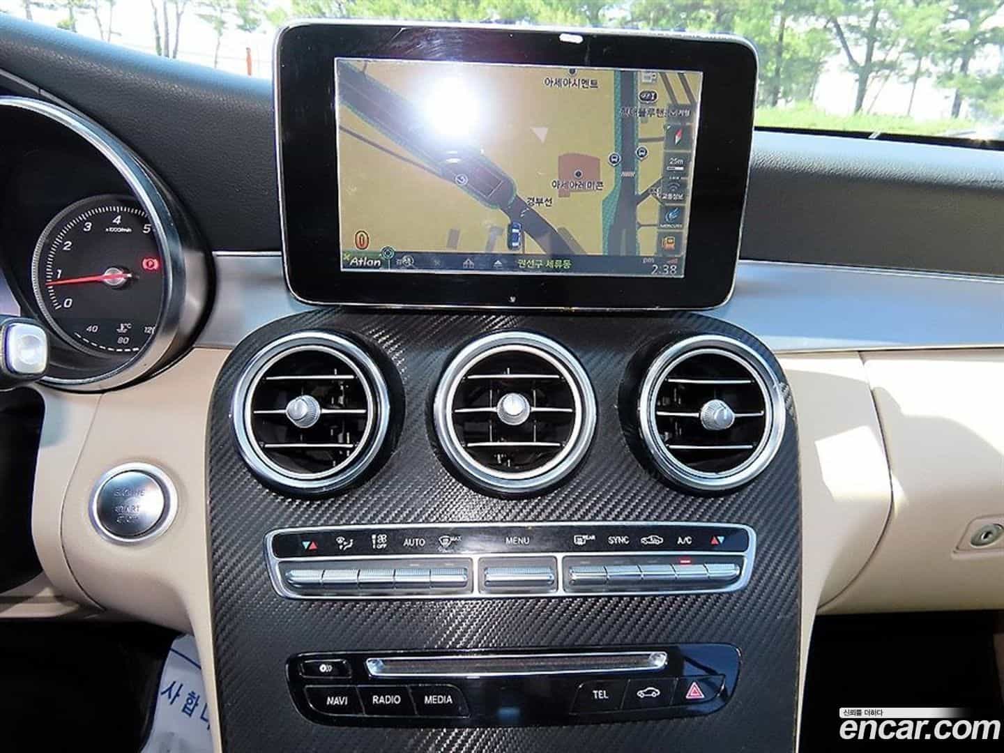 C-Class Mercedes-Benz 2017.5-OPTION-020