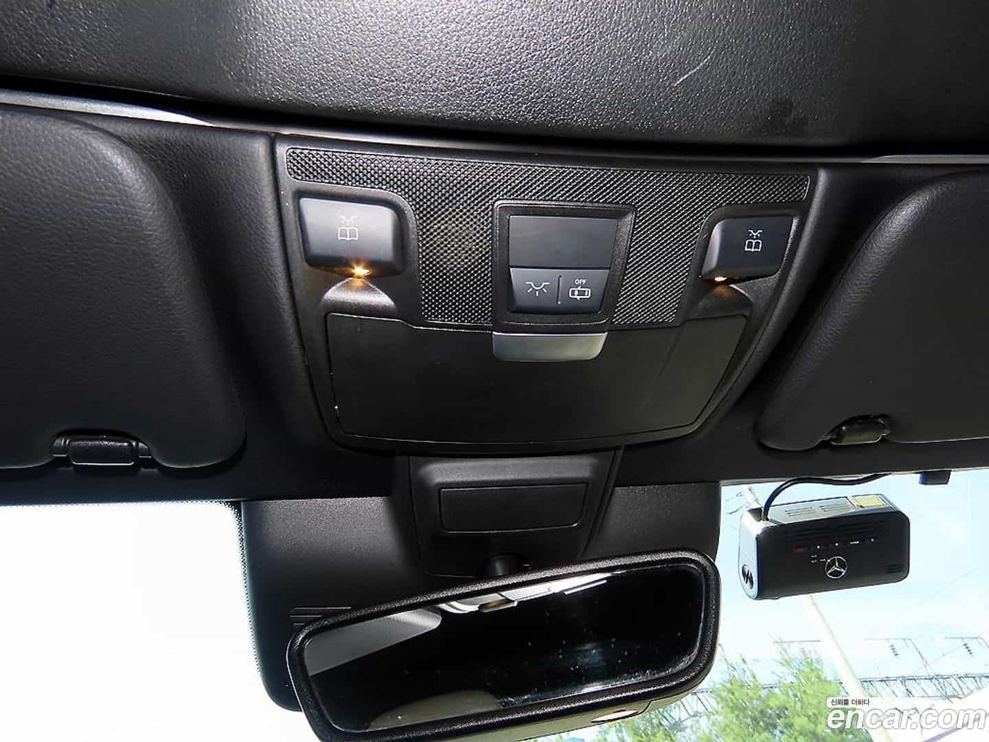C-Class Mercedes-Benz 2017.5-OPTION-021