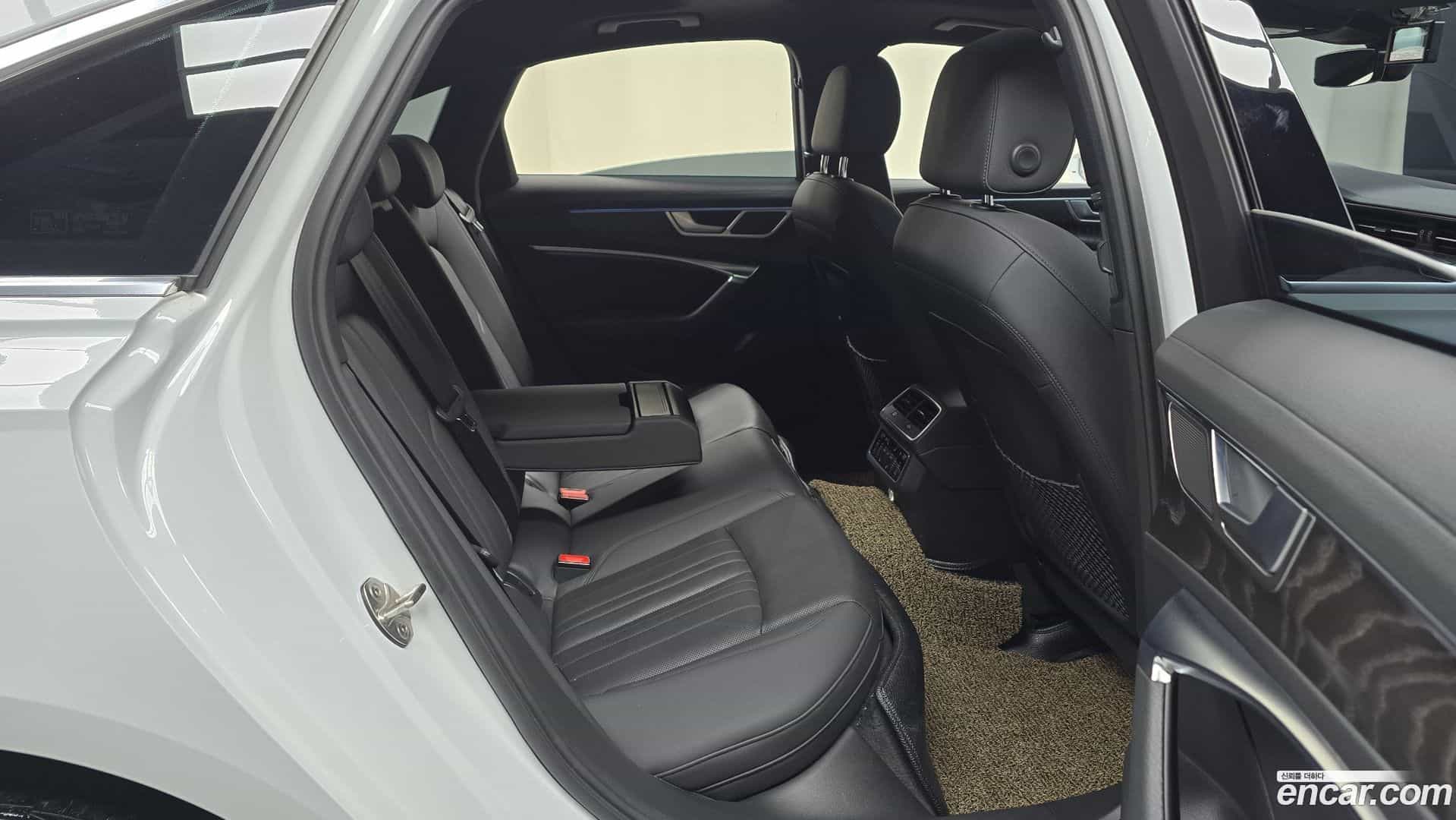 A6 Audi 2020.4-OPTION-015