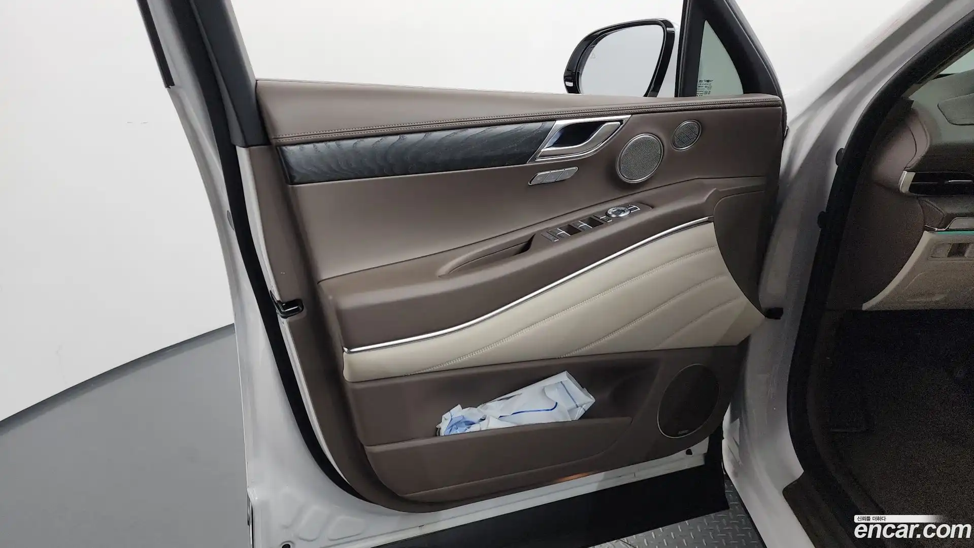 GV80 Genesis 2022.3-INNER-034