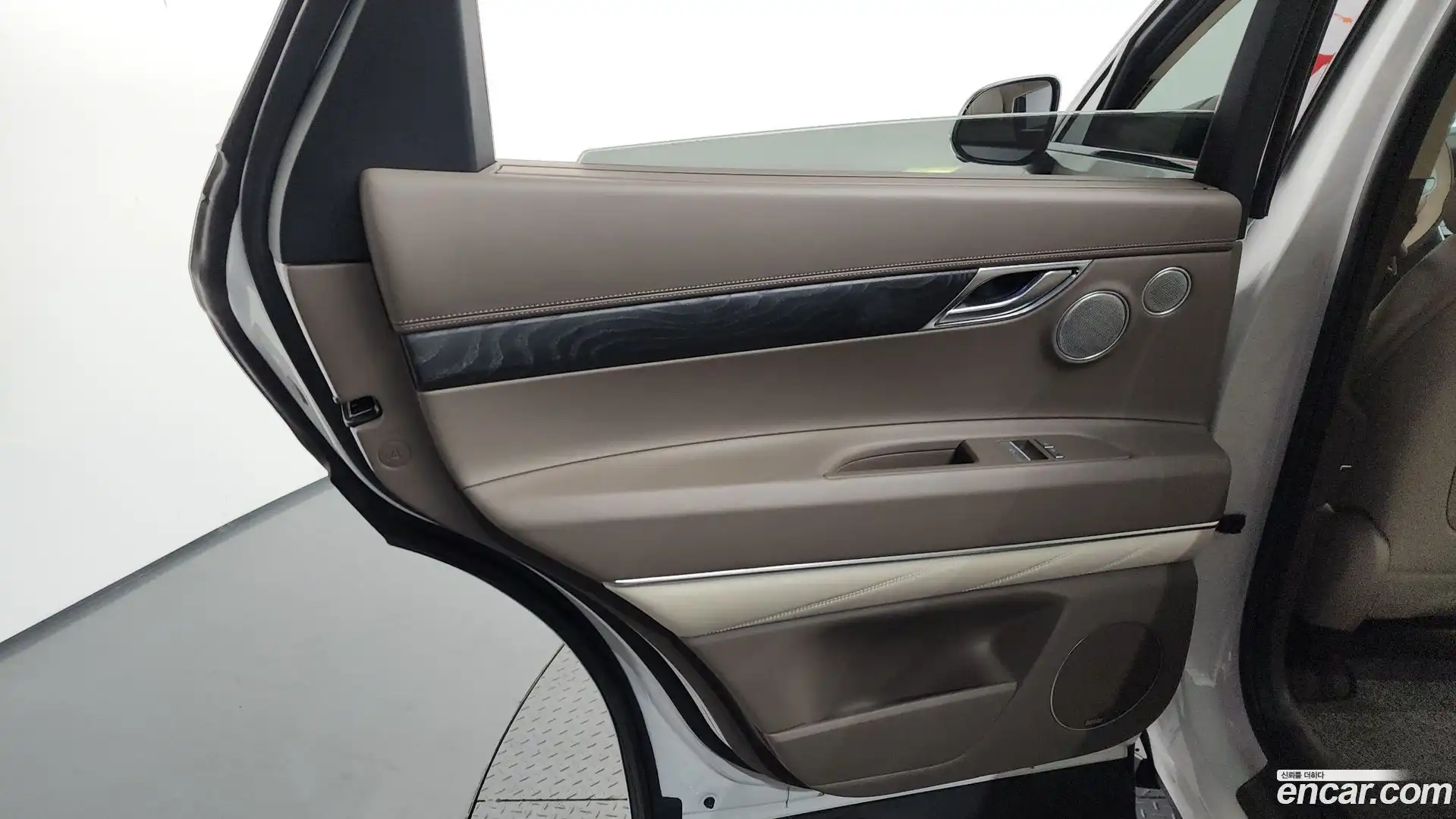 GV80 Genesis 2022.3-INNER-035