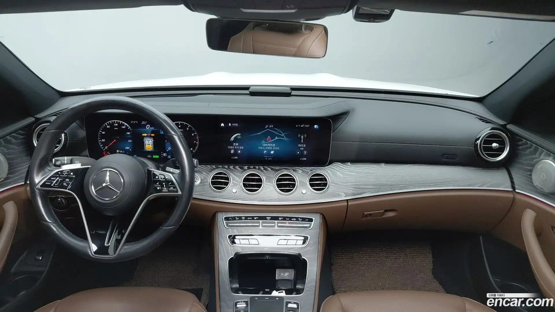 E-Class Mercedes-Benz 2022.4-INNER-007