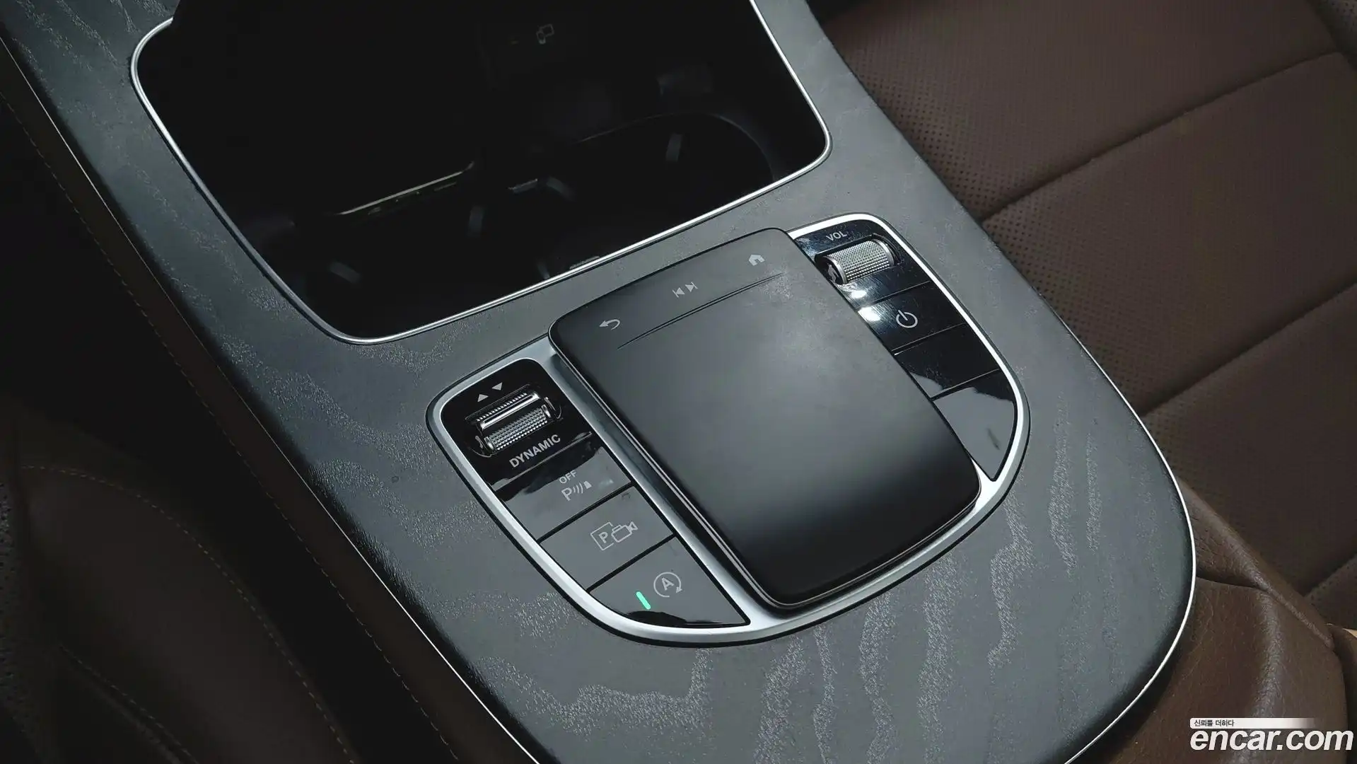 E-Class Mercedes-Benz 2022.4-OPTION-020