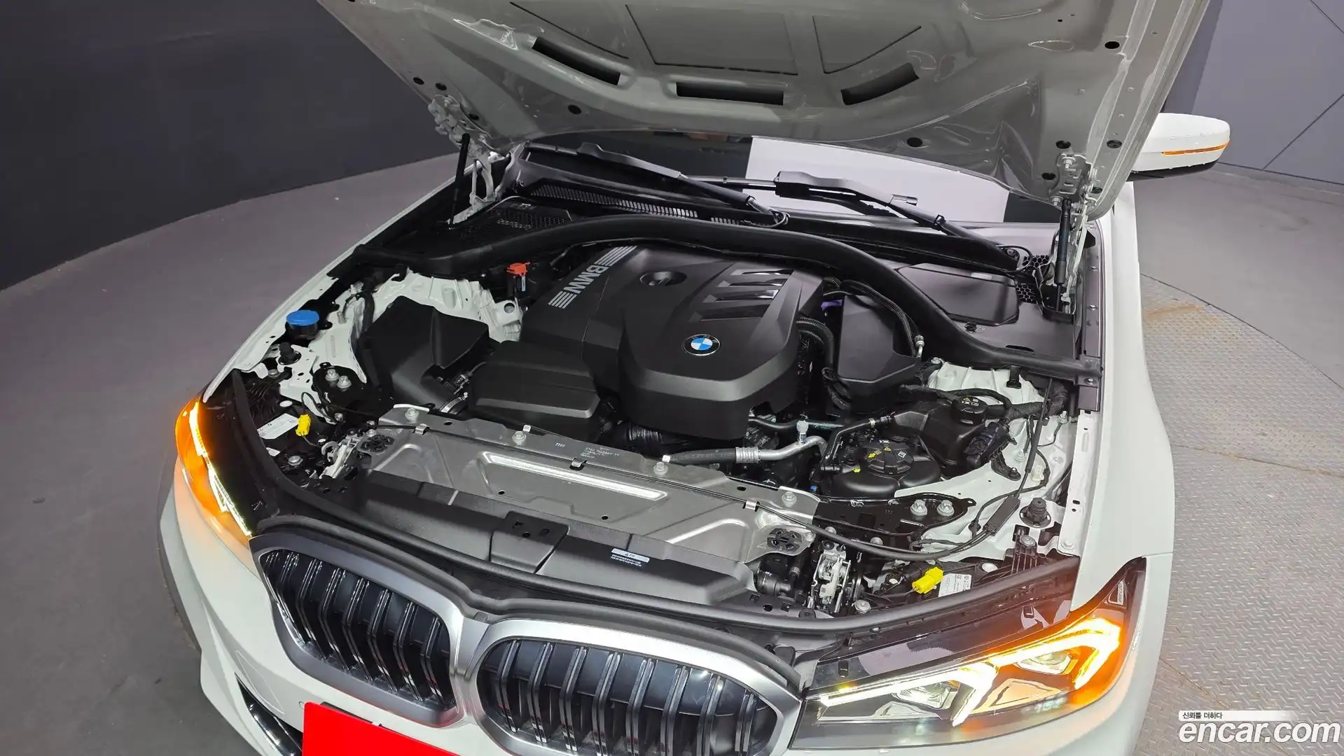 3-Series BMW 2025.9-OUTER-006