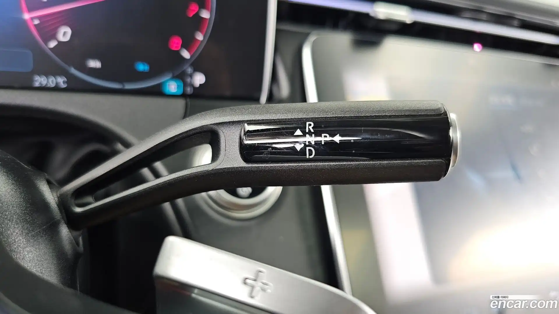 E-Class Mercedes-Benz 2025.5-INNER-009