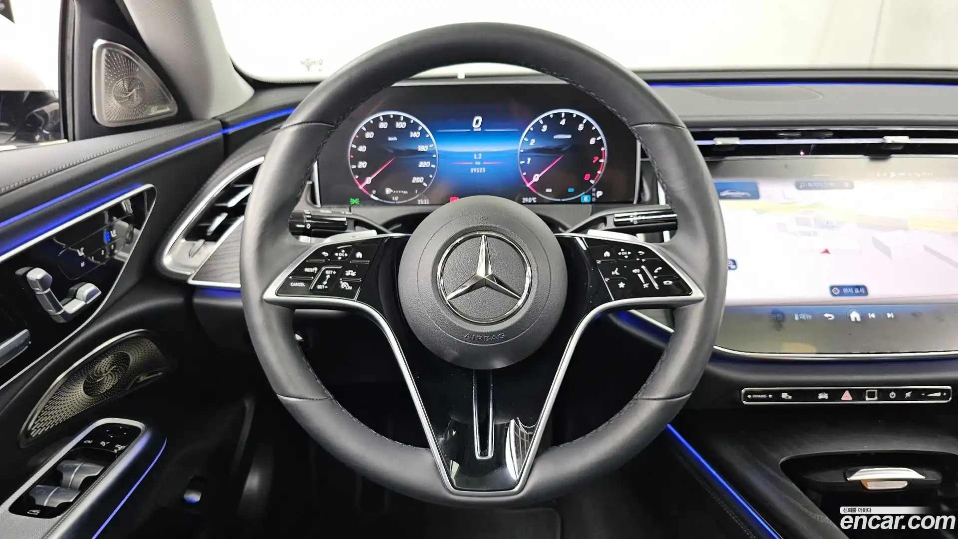 E-Class Mercedes-Benz 2025.5-OPTION-017