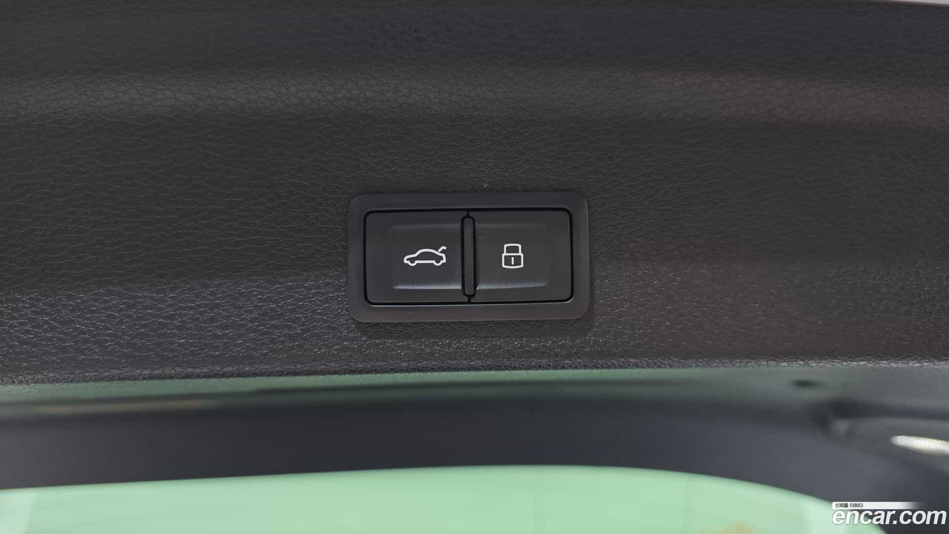 Q3 Audi 2022.4-OPTION-043