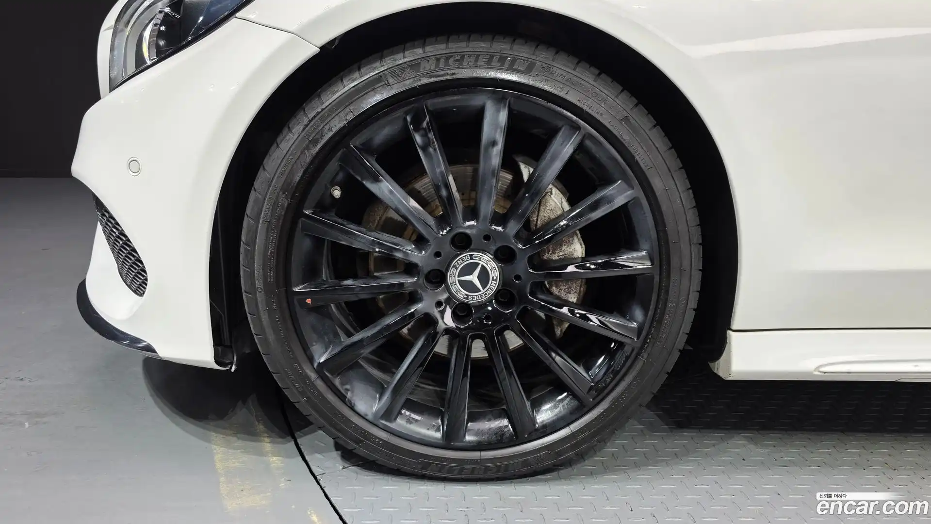 C-Class Mercedes-Benz 2018.3-OUTER-005