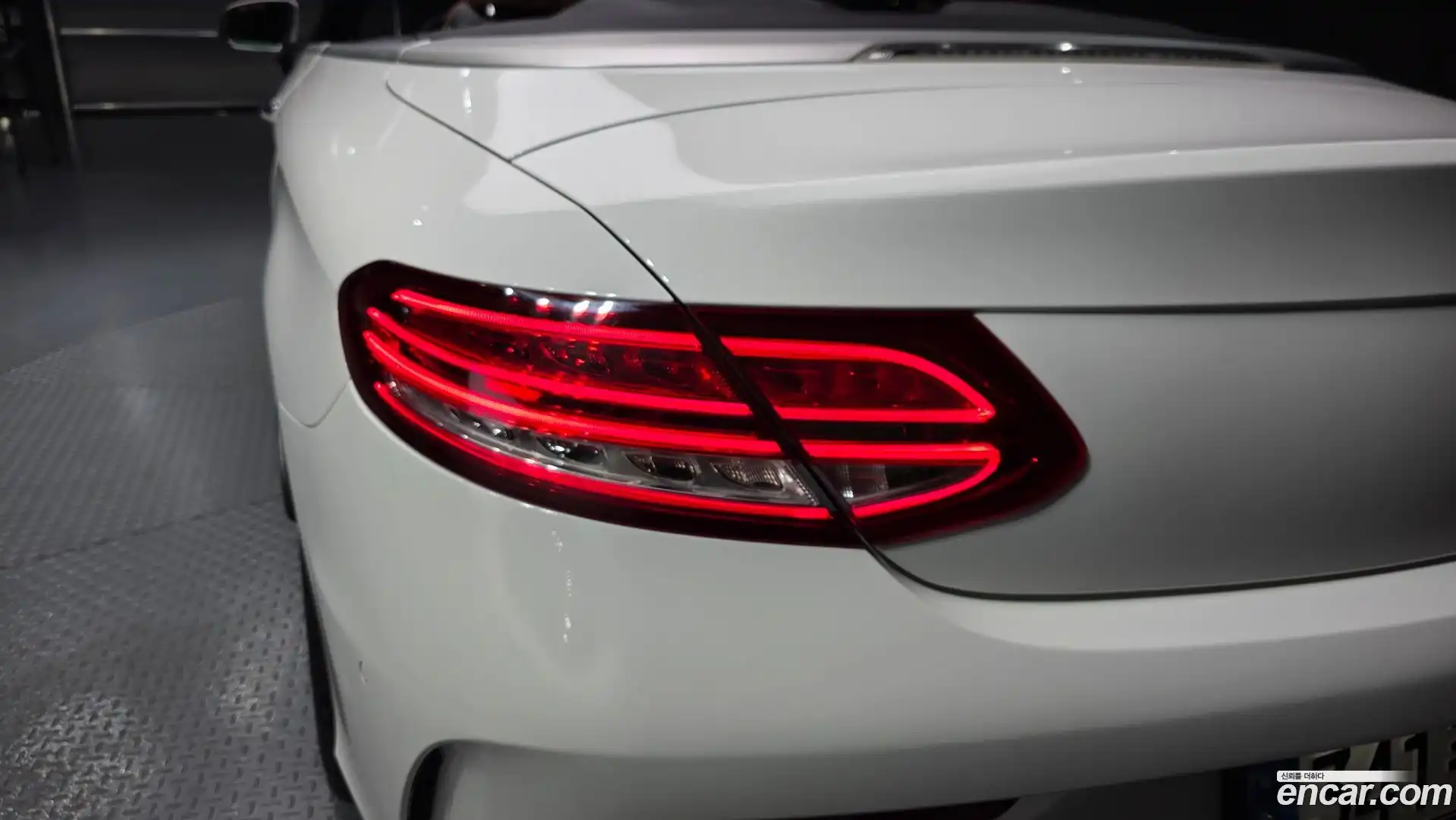 C-Class Mercedes-Benz 2018.3-OUTER-033