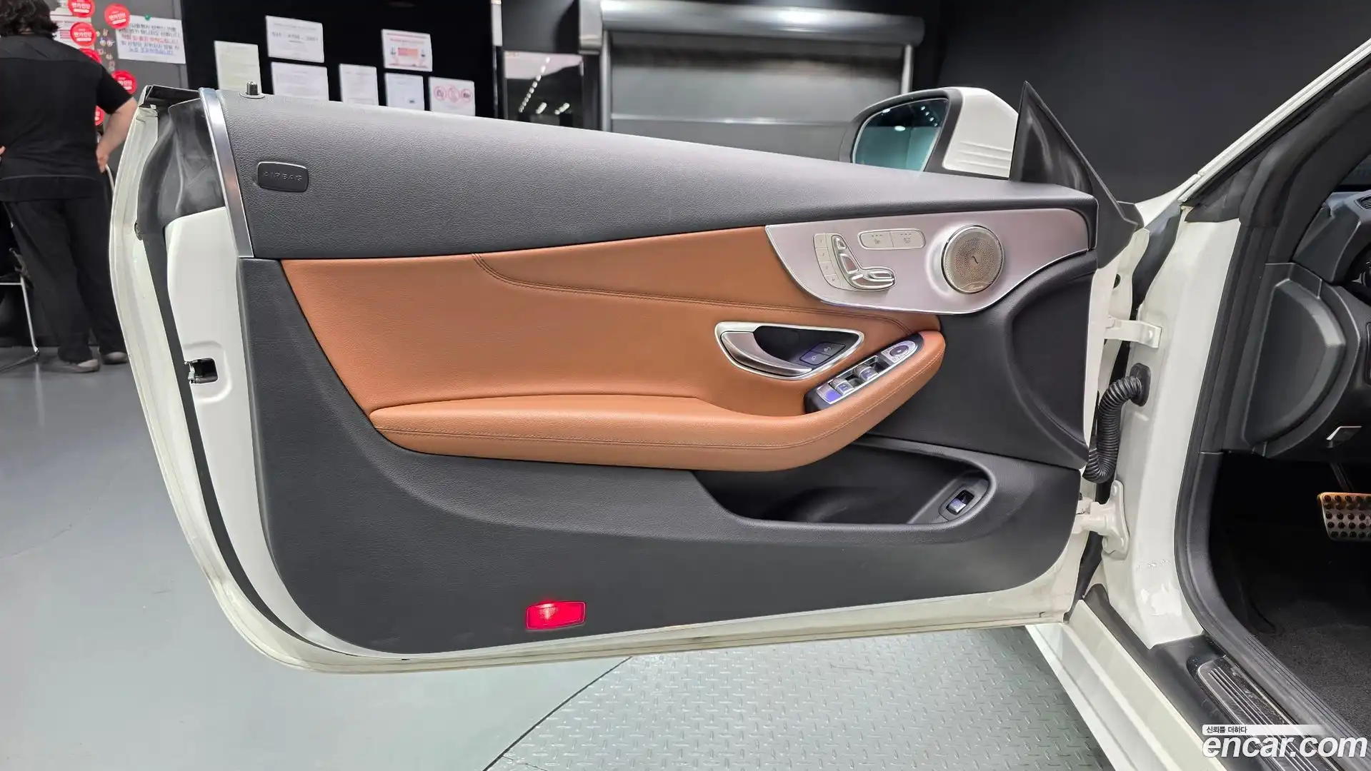C-Class Mercedes-Benz 2018.3-INNER-034