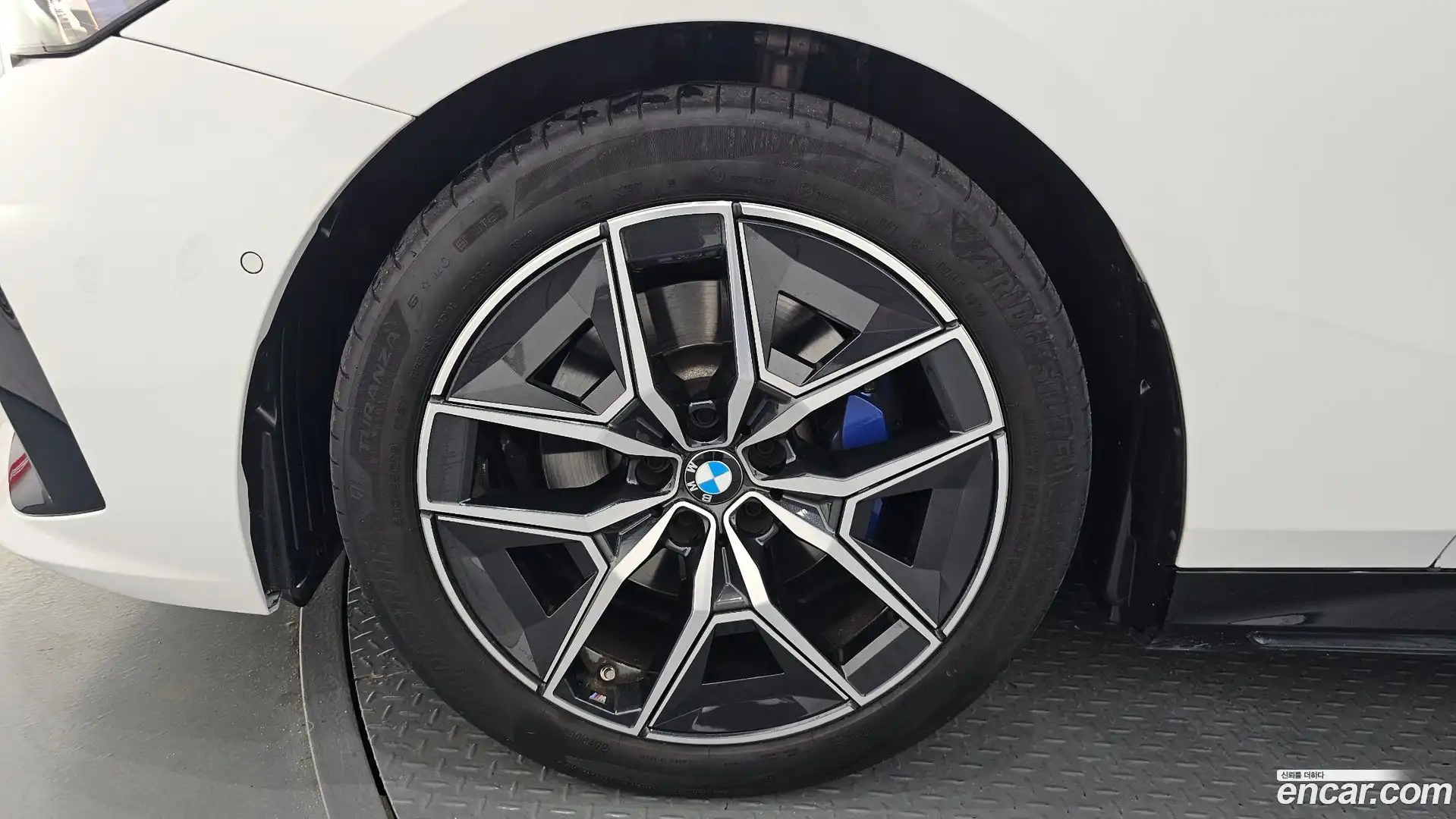 5-Series BMW 2024.7-OUTER-005