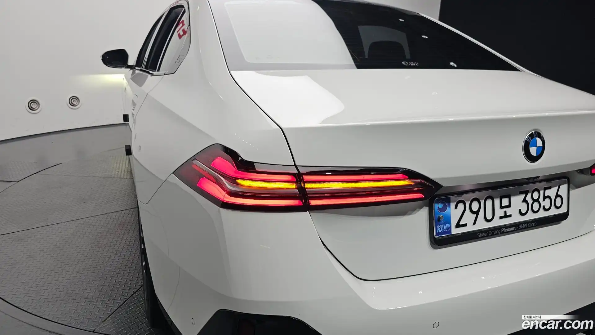 5-Series BMW 2024.7-OUTER-033