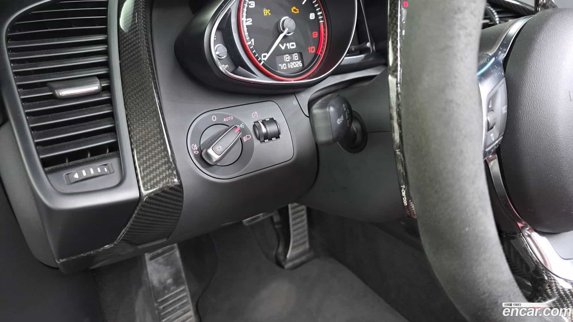 R8 Audi 2011.9-OPTION-017