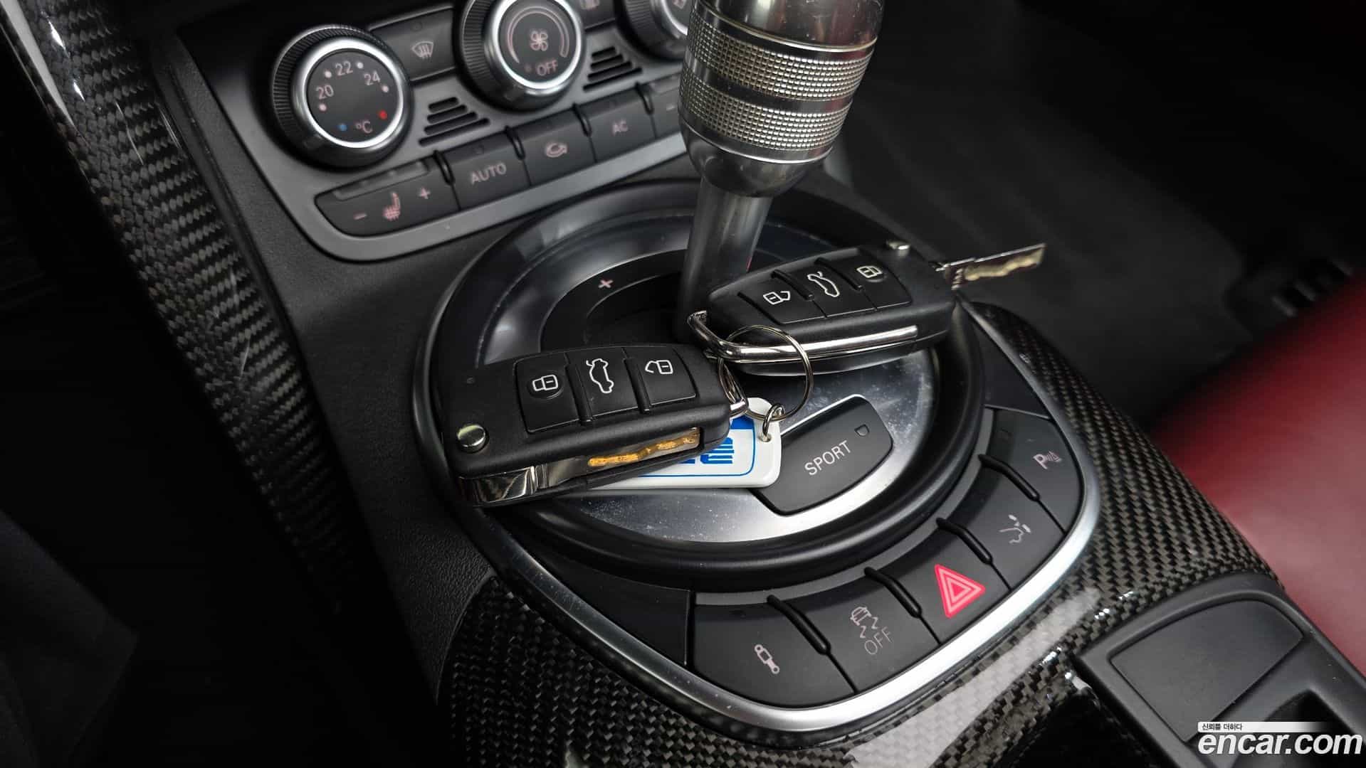 R8 Audi 2011.9-OPTION-022