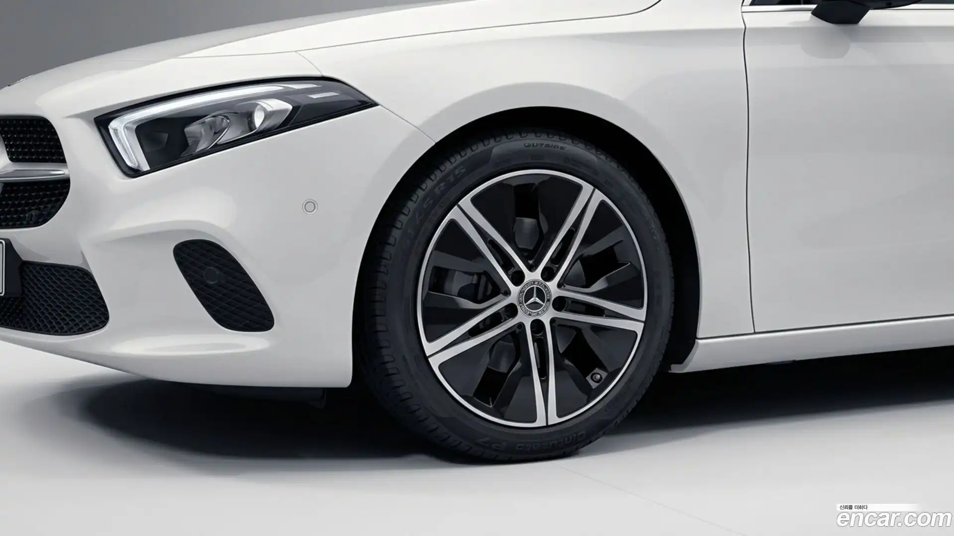 A-Class Mercedes-Benz 2025.7-OUTER-005