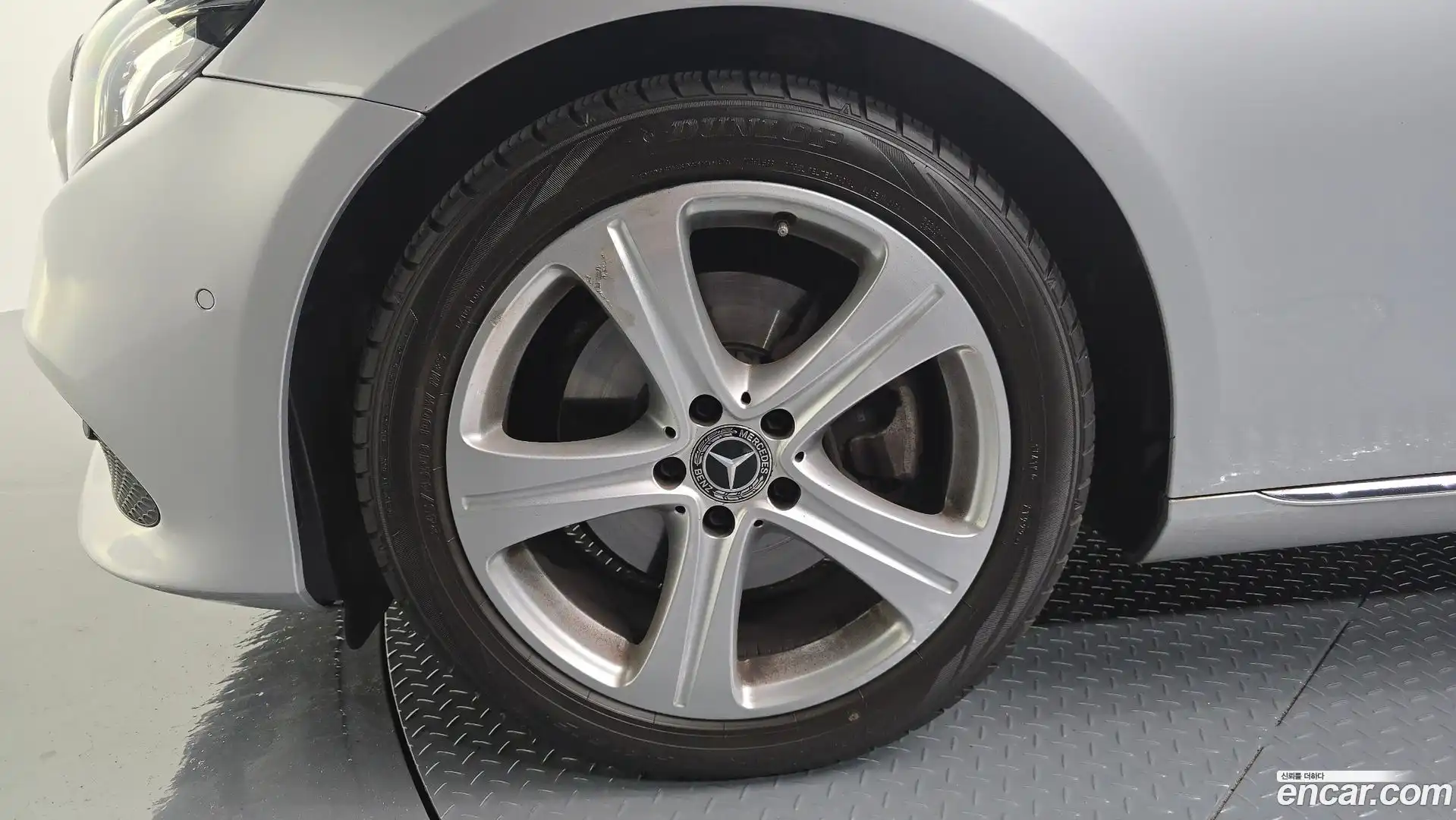 E-Class Mercedes-Benz 2018.0-OUTER-005