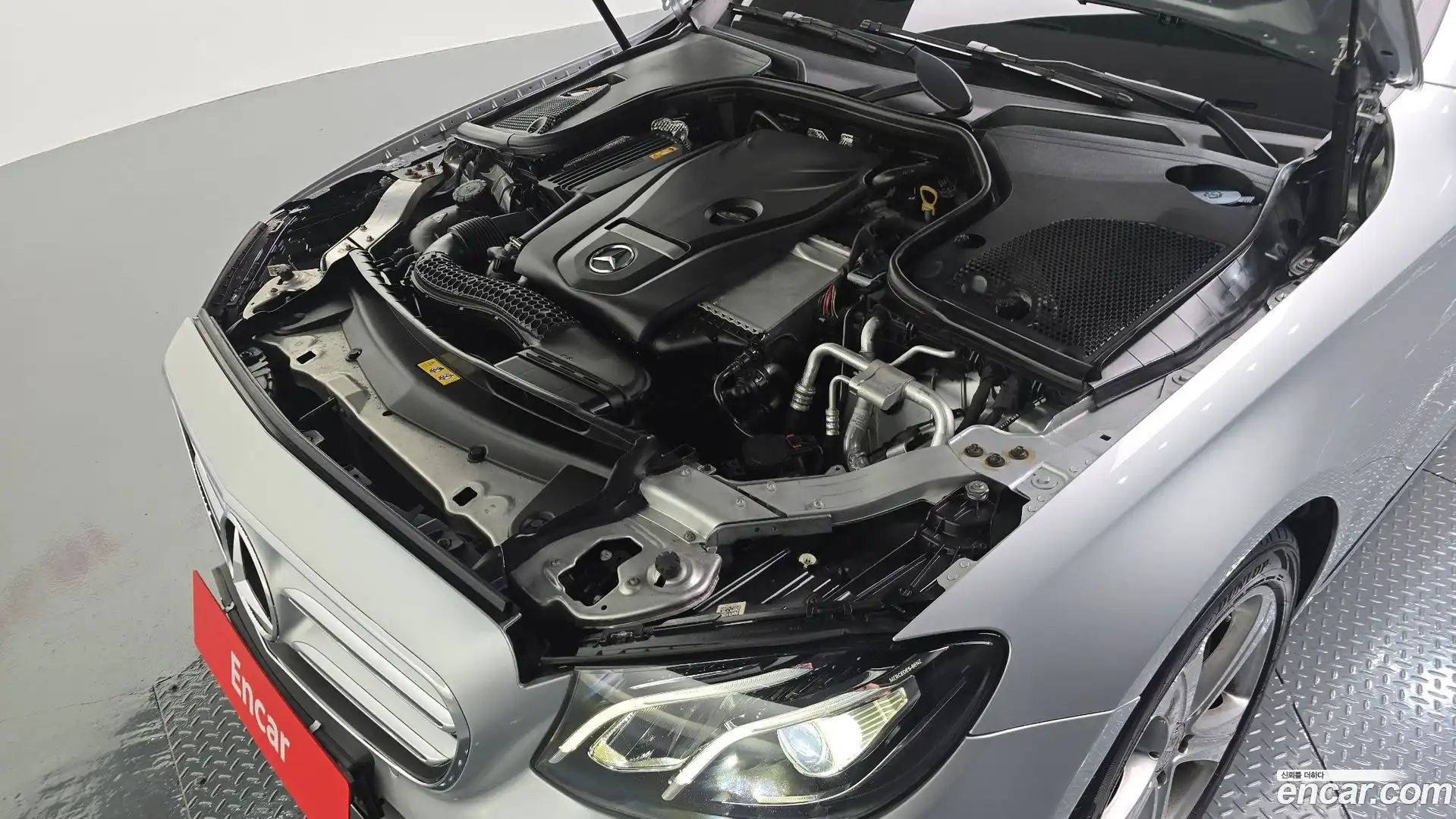 E-Class Mercedes-Benz 2018.0-OUTER-006