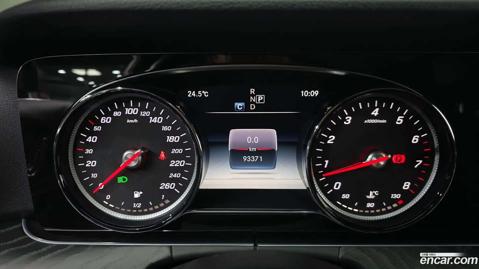 E-Class Mercedes-Benz 2018.0-INNER-008