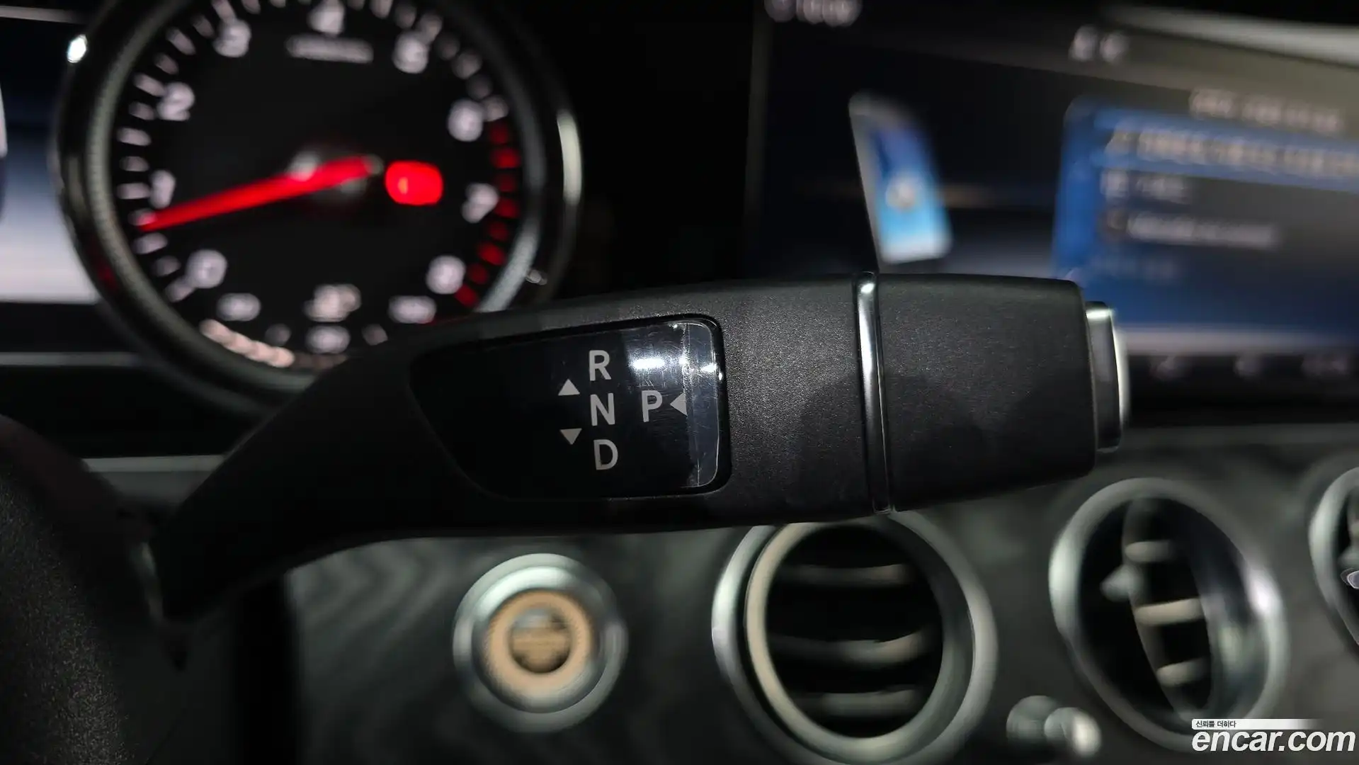 E-Class Mercedes-Benz 2018.0-INNER-009