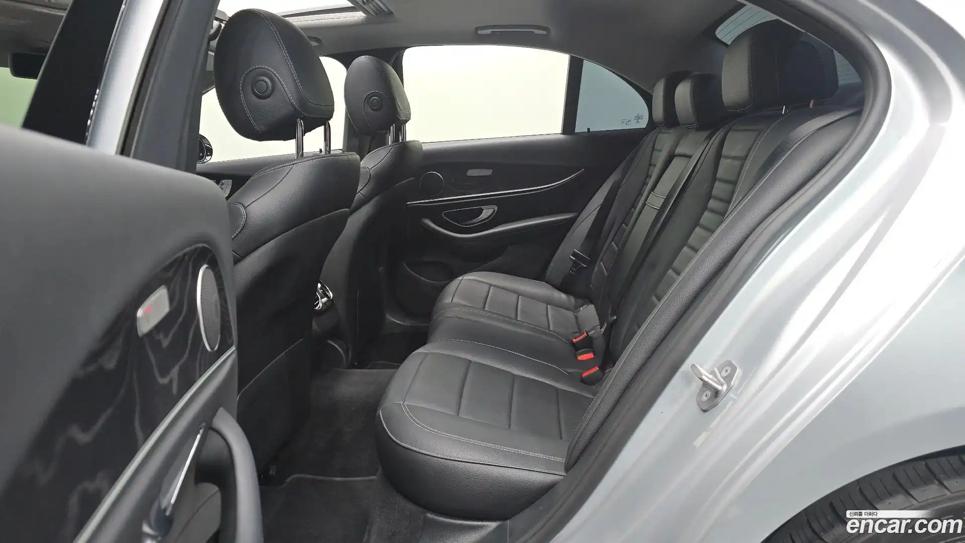 E-Class Mercedes-Benz 2018.0-OPTION-016