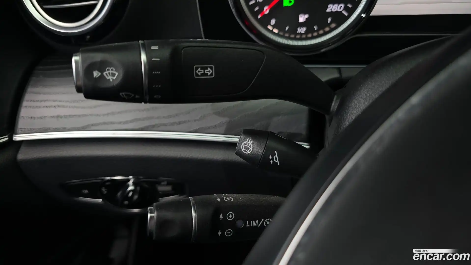E-Class Mercedes-Benz 2018.0-OPTION-021