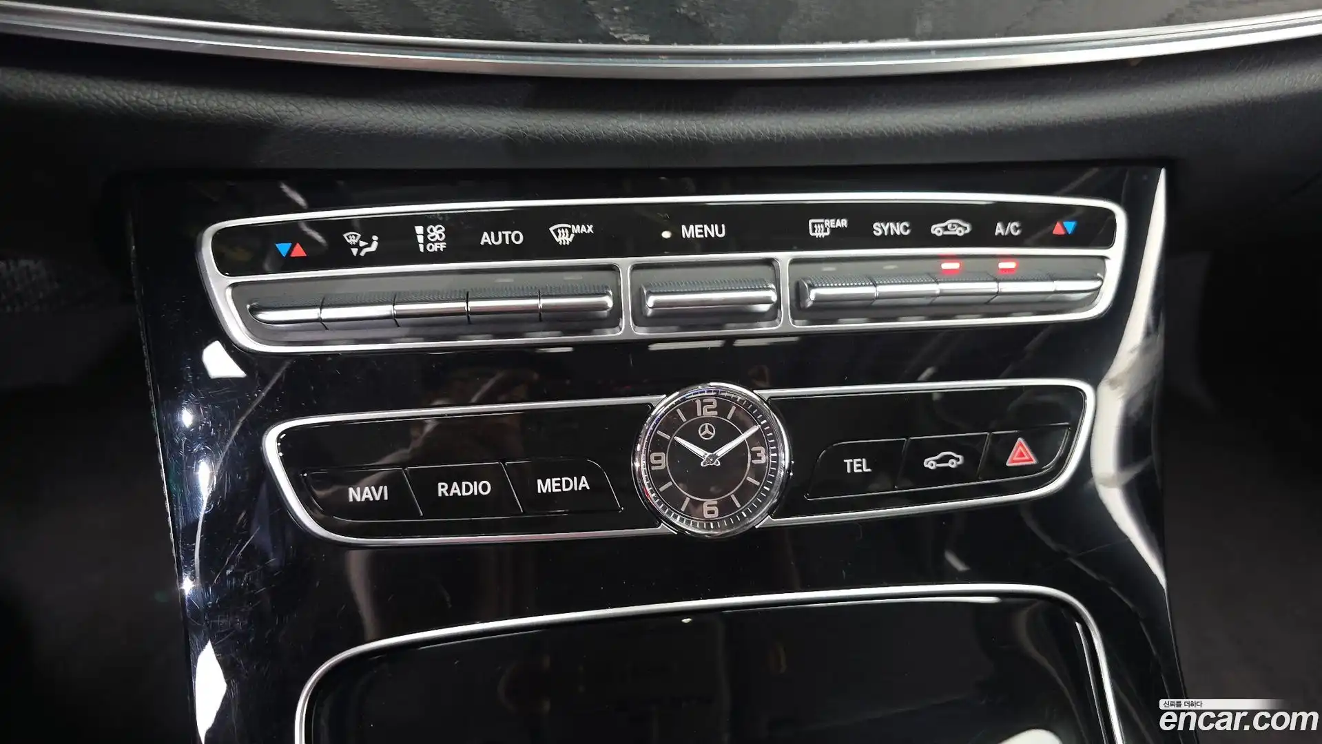 E-Class Mercedes-Benz 2018.0-OPTION-040