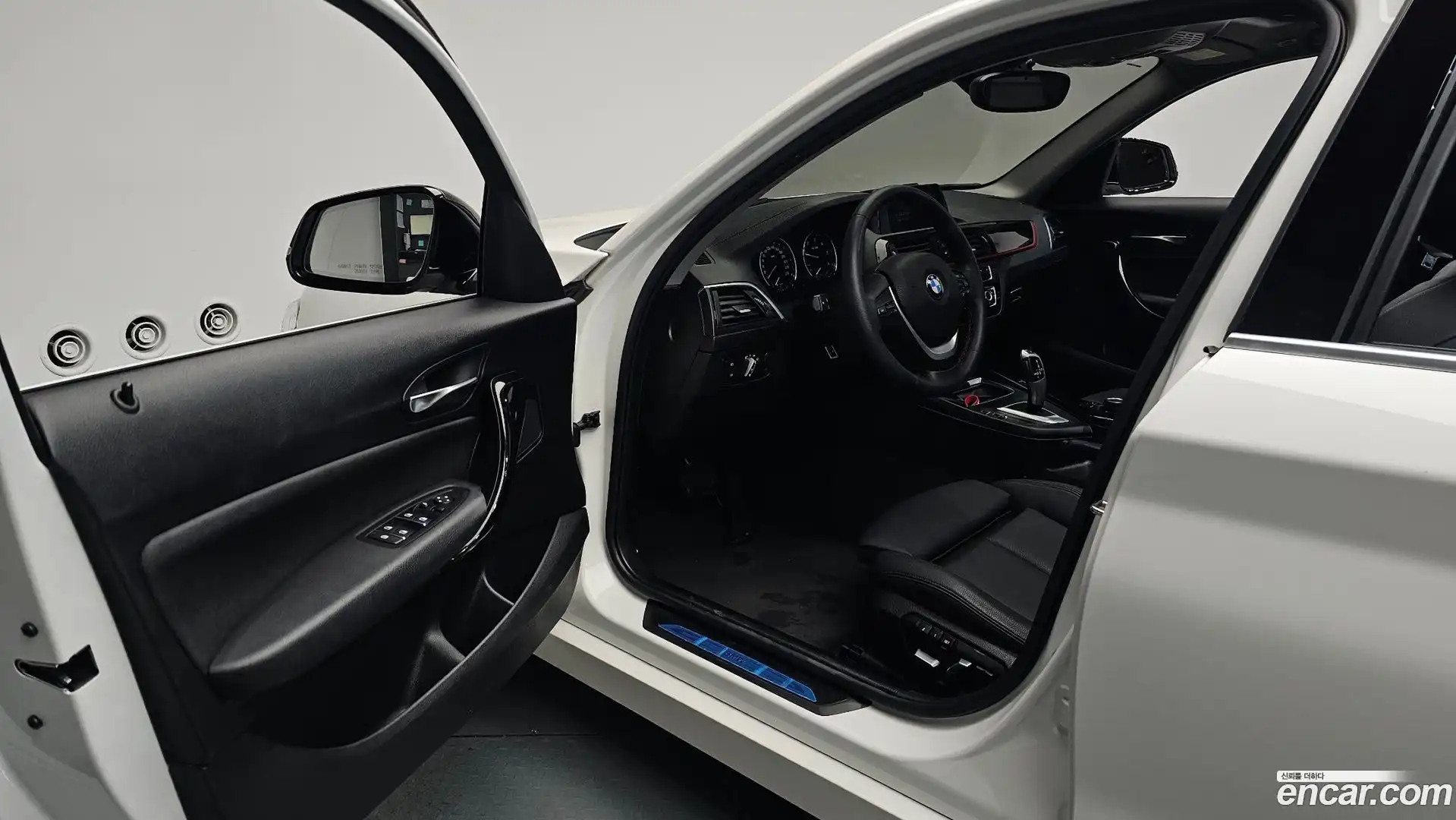 1-Series BMW 2019.6-INNER-010