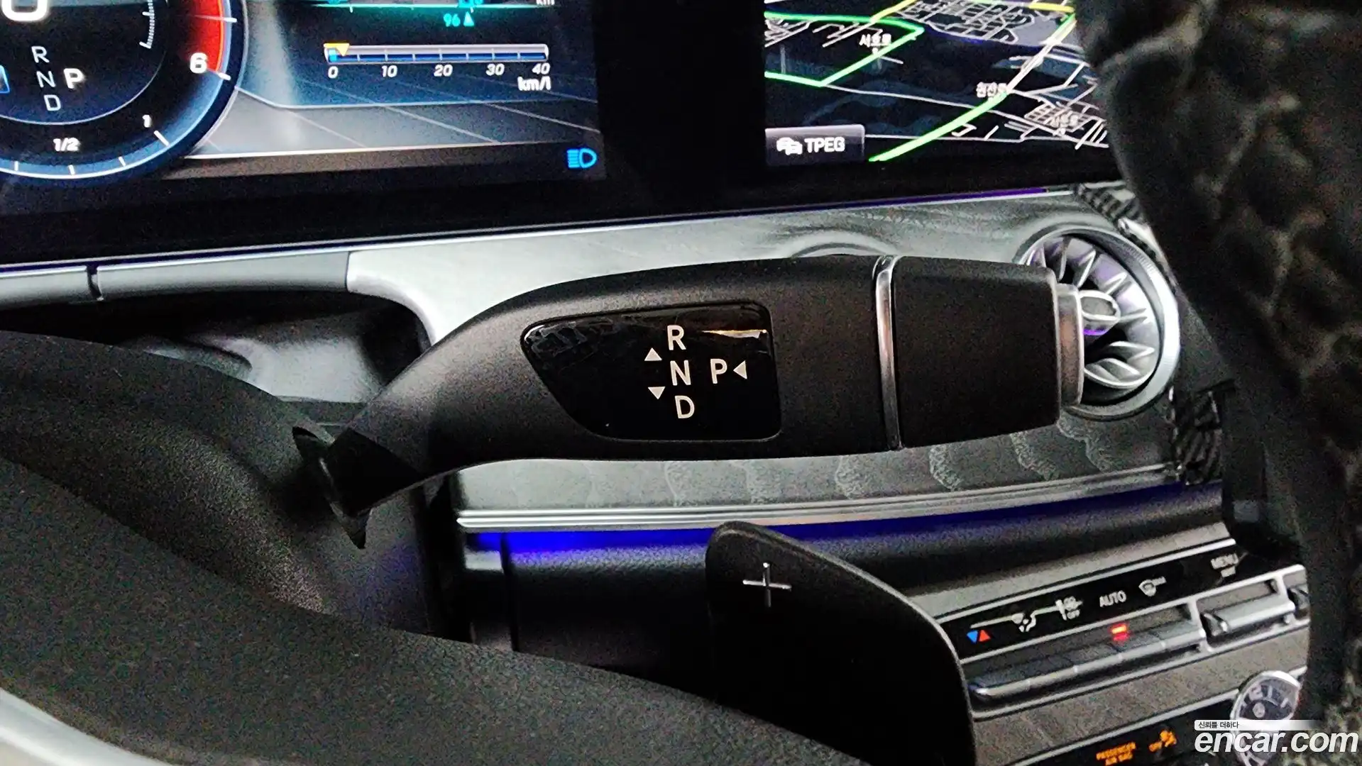 CLS-Class Mercedes-Benz 2019.5-INNER-009