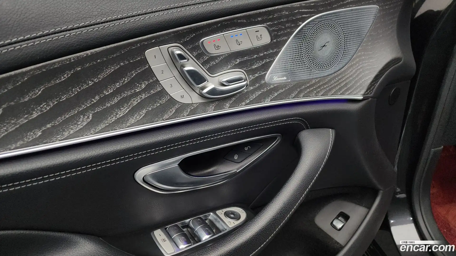 CLS-Class Mercedes-Benz 2019.5-OPTION-020