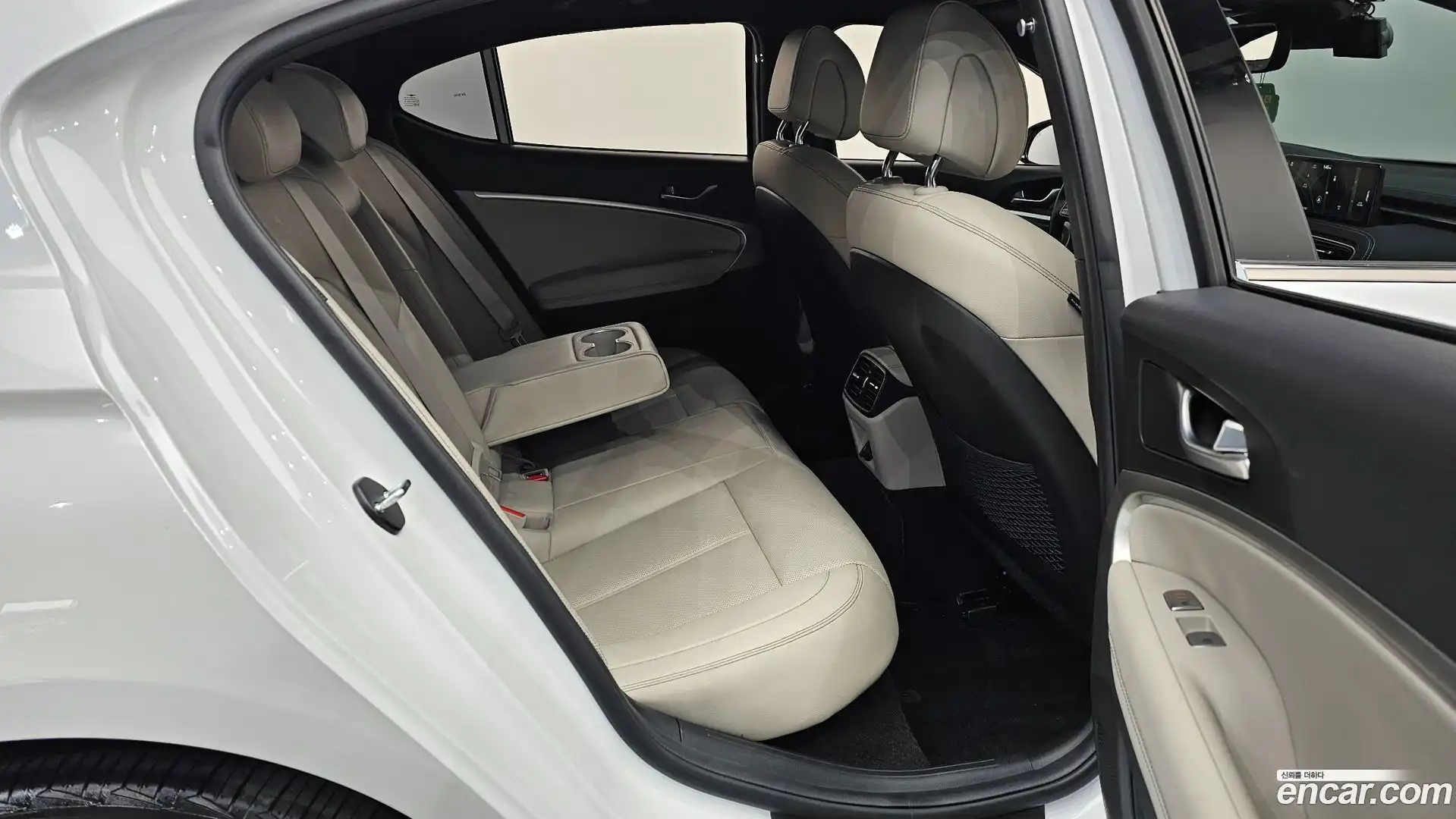 G70 Genesis 2022.1-OPTION-015