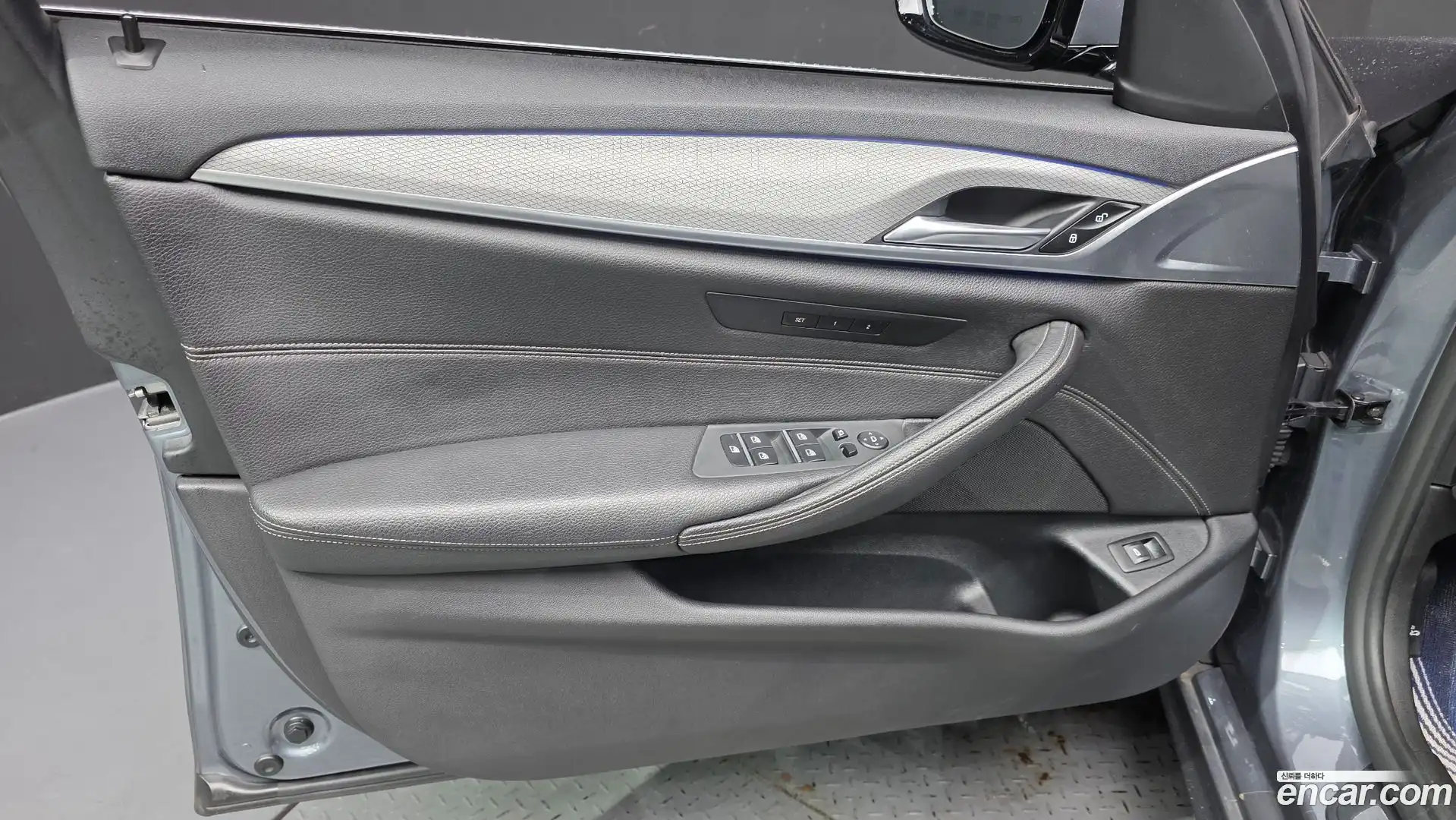 5-Series BMW 2018.11-INNER-034