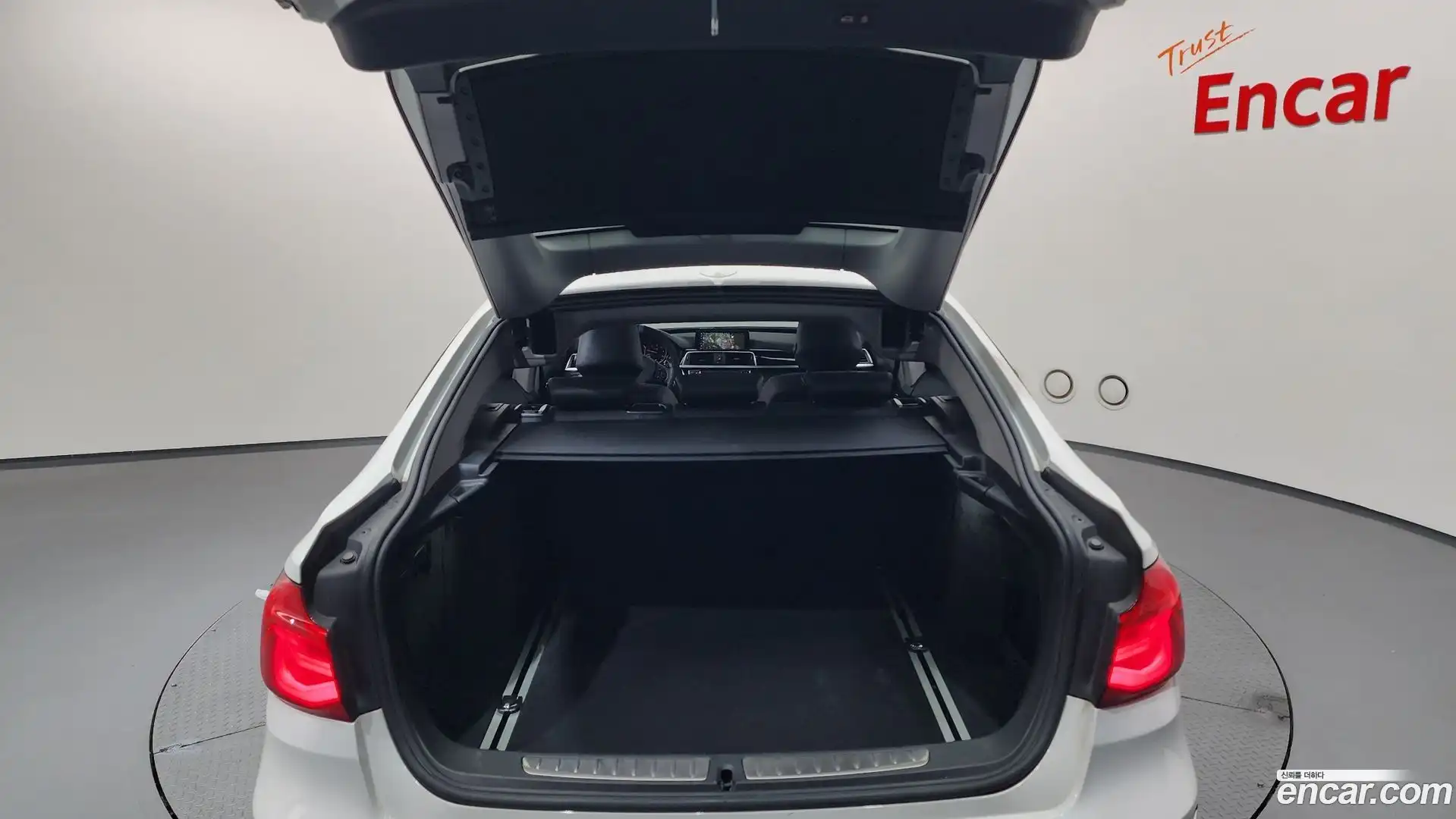 Gran Turismo BMW 2018.0-OPTION-024