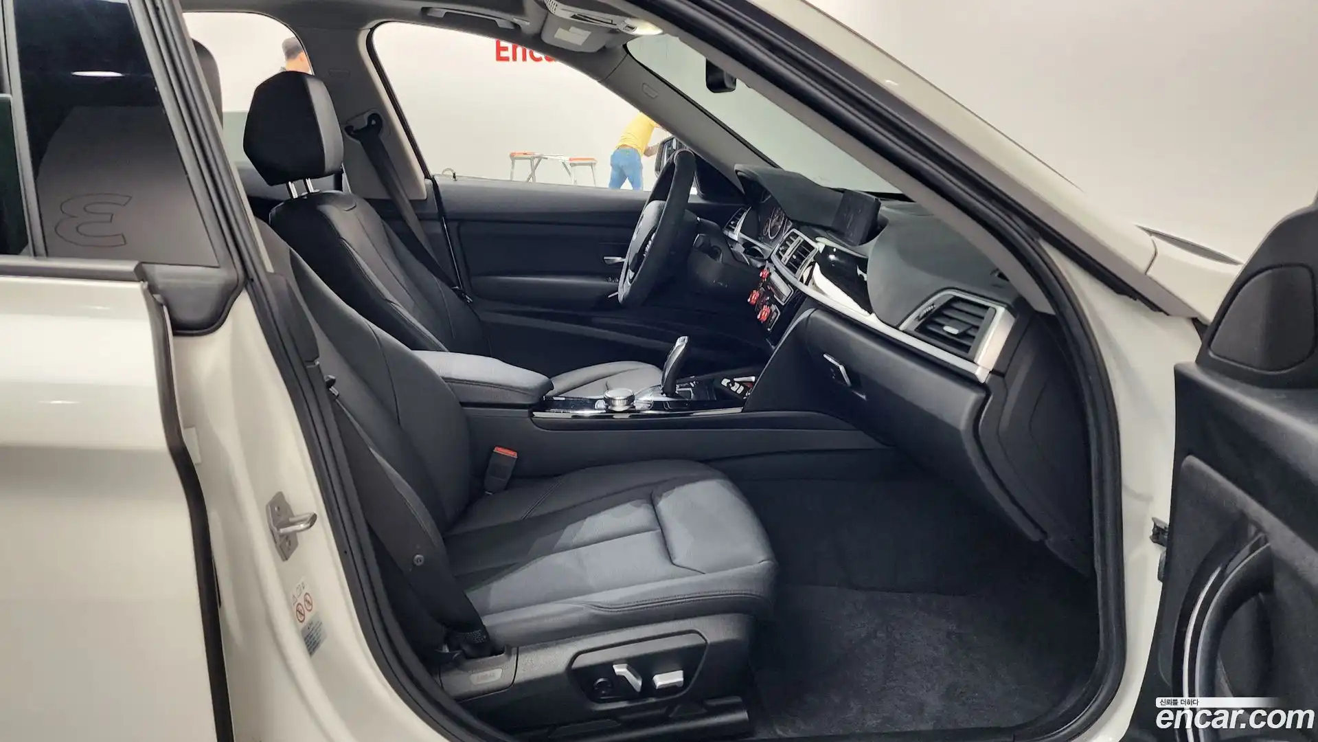 Gran Turismo BMW 2018.0-INNER-036