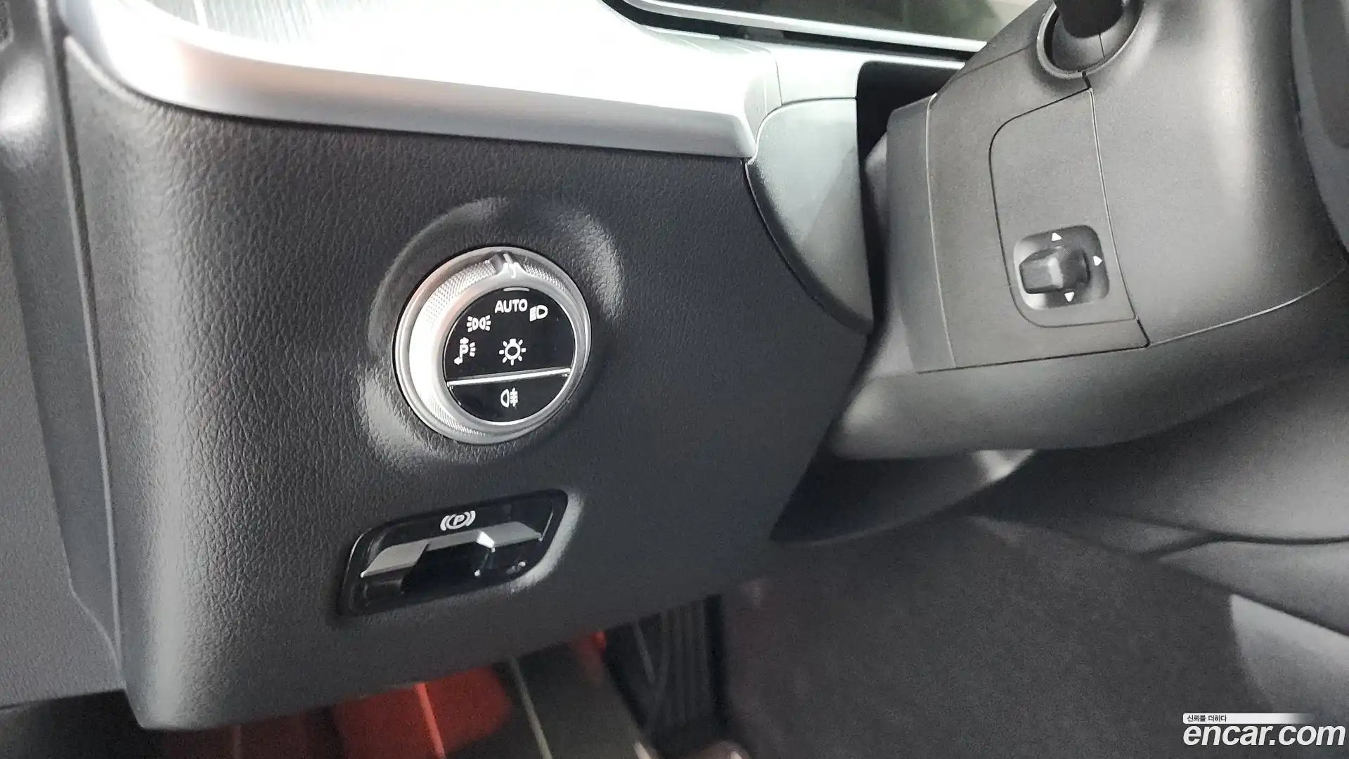 C-Class Mercedes-Benz 2024.1-OPTION-043