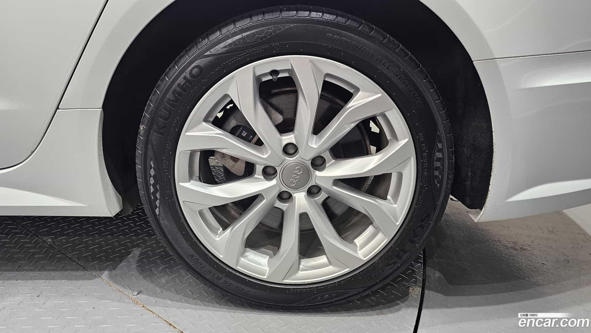 A6 Audi 2018.11-OUTER-031