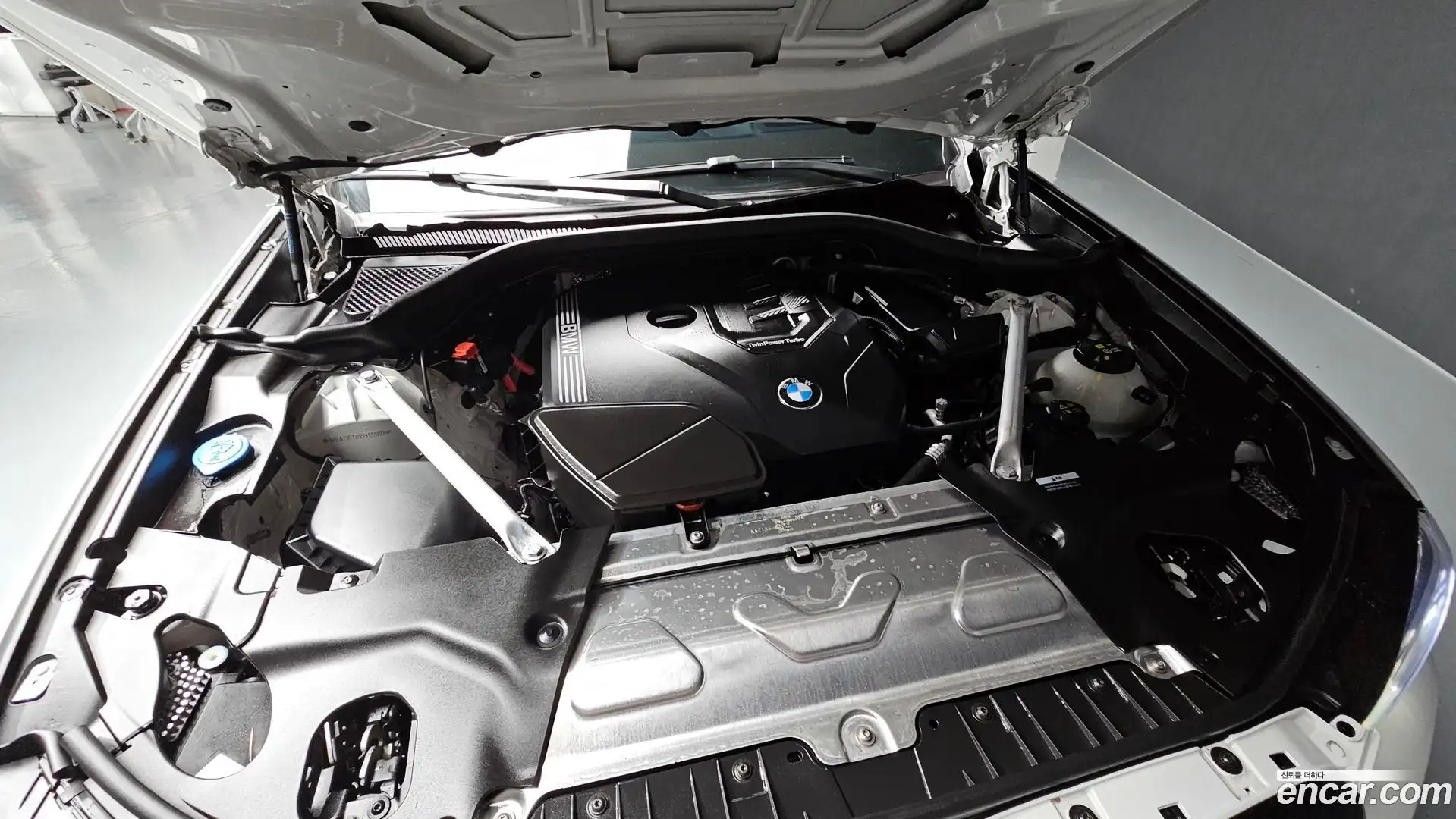 X4 BMW 2025.9-OUTER-006