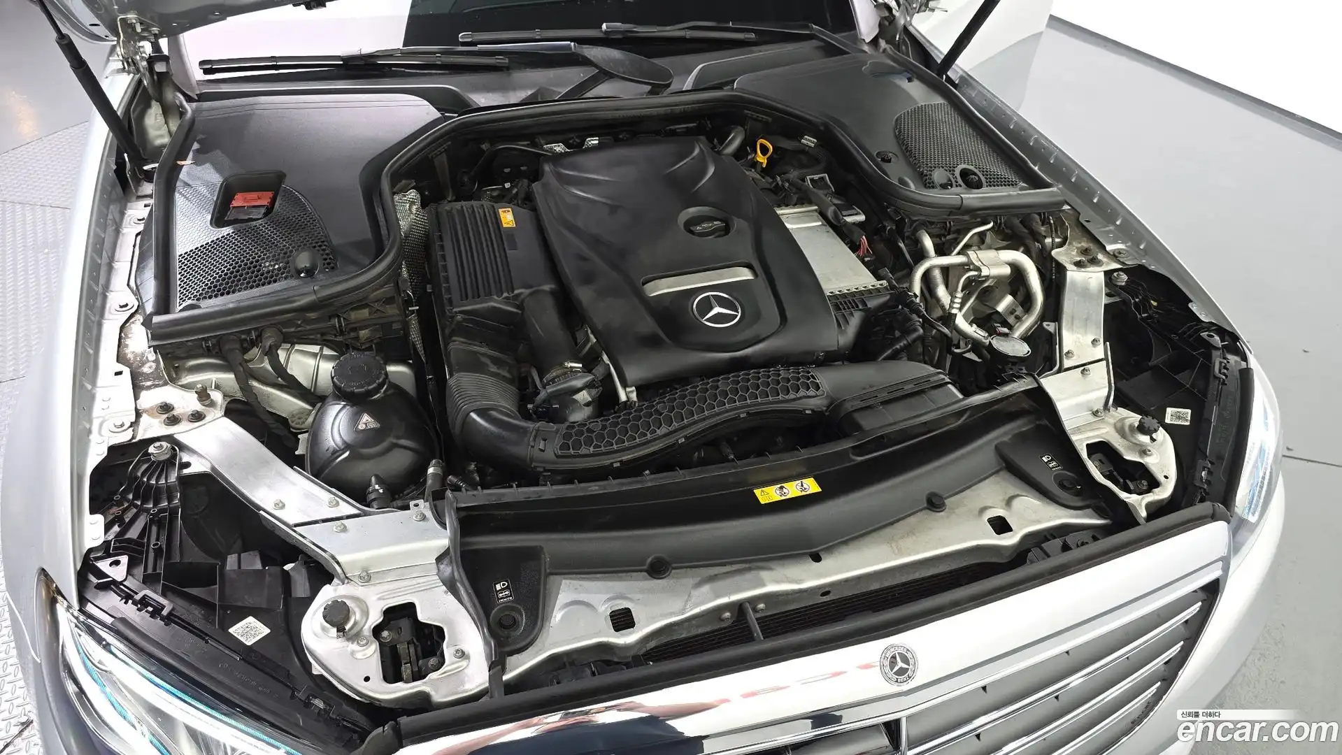 E-Class Mercedes-Benz 2017.10-OUTER-006