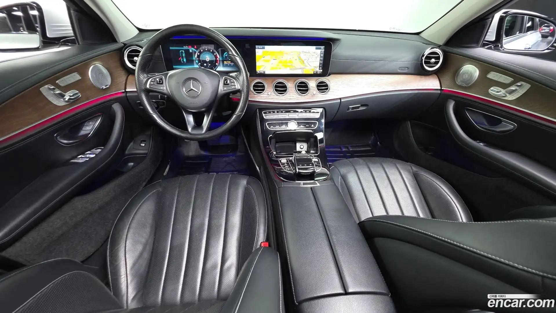 E-Class Mercedes-Benz 2017.10-INNER-007