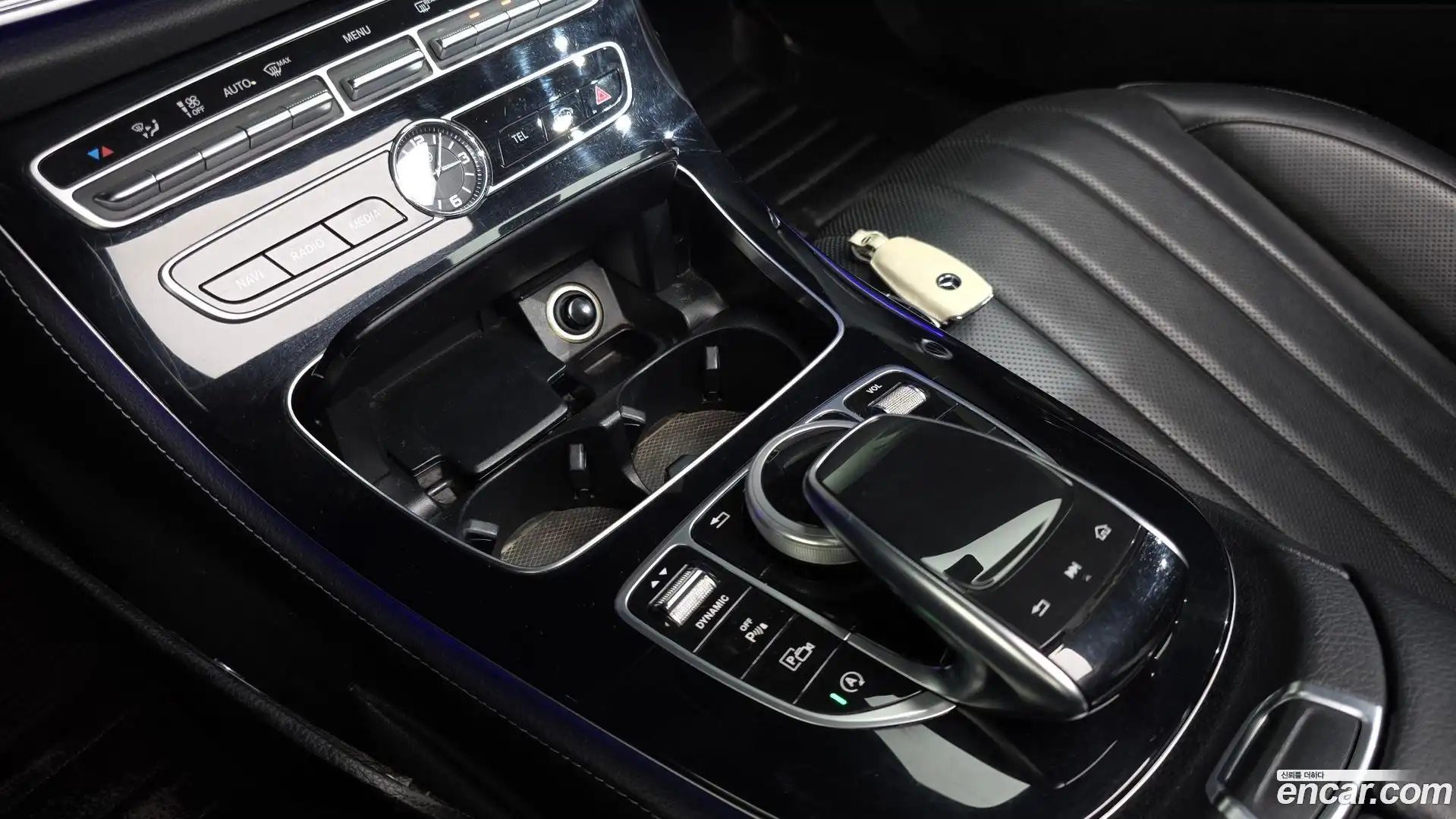 E-Class Mercedes-Benz 2017.10-OPTION-043