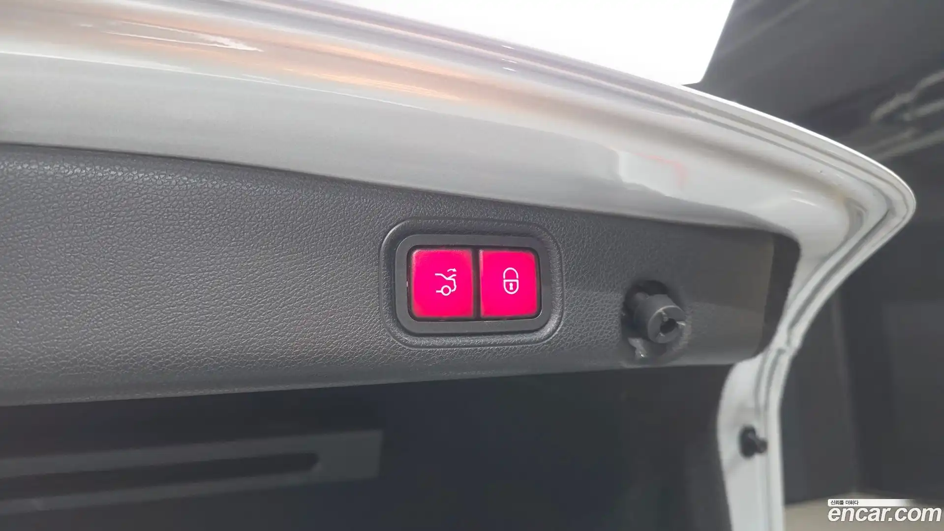E-Class Mercedes-Benz 2017.10-OPTION-046