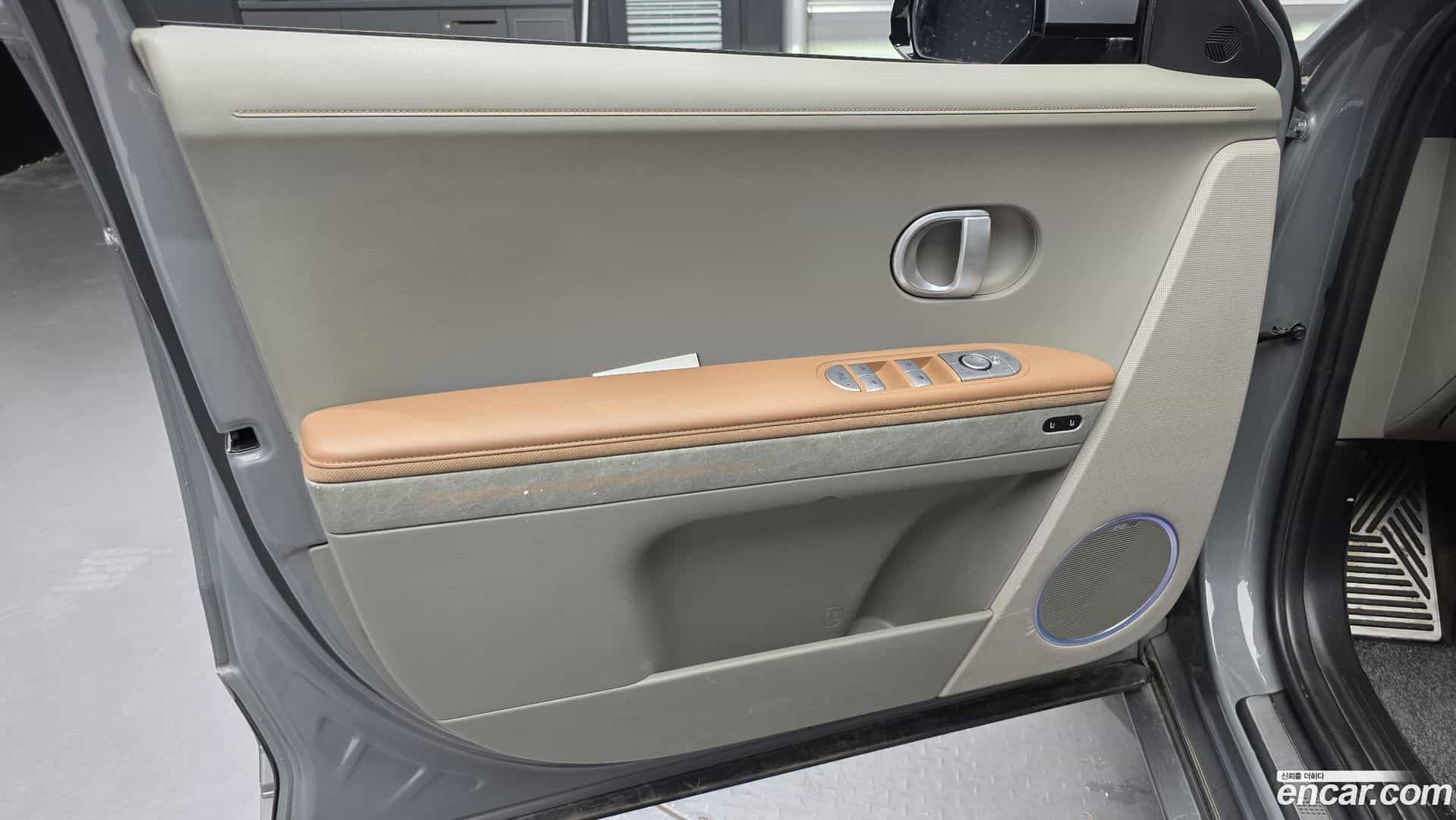 Ioniq5 Hyundai 2022.2-INNER-034