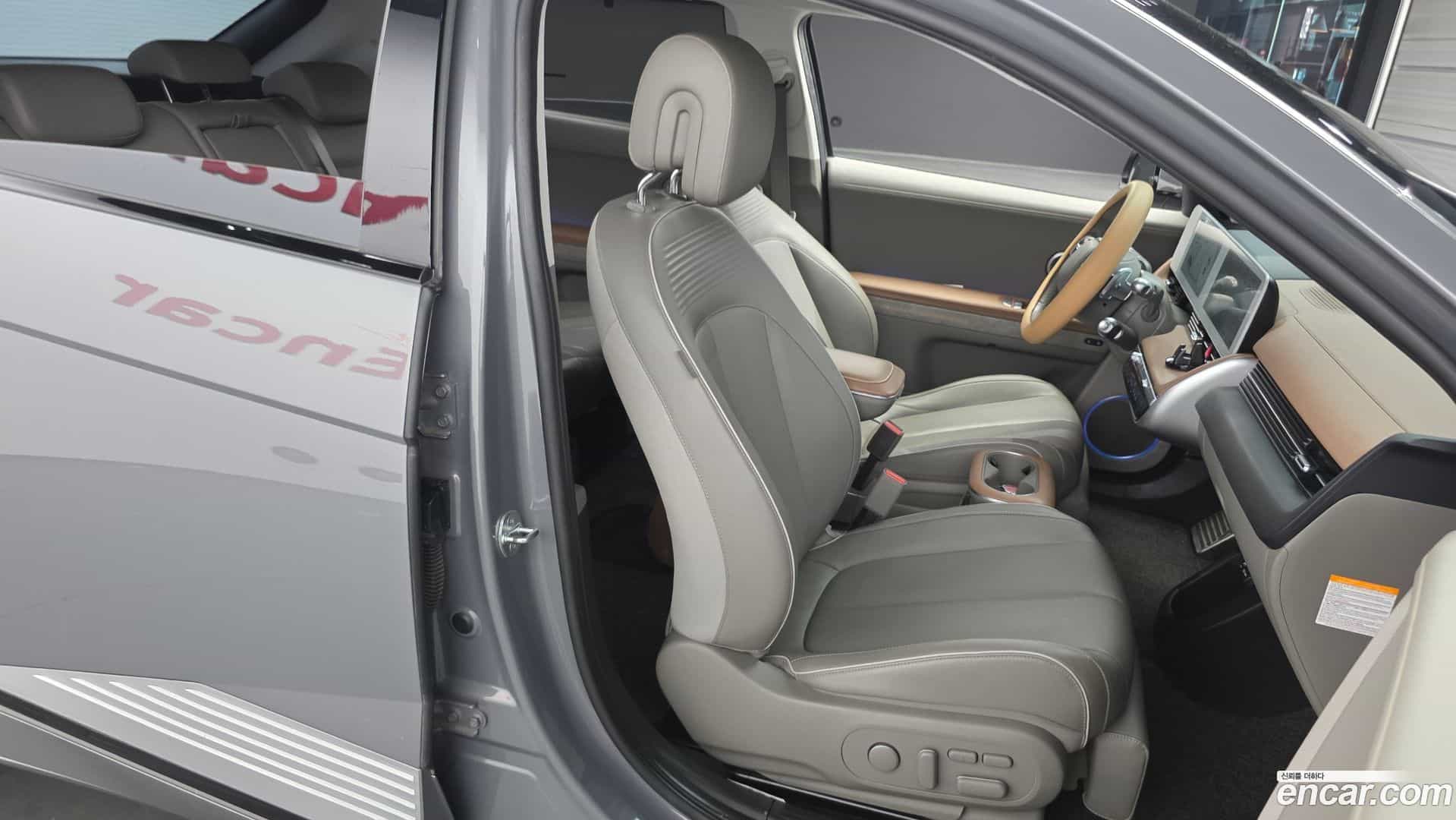 Ioniq5 Hyundai 2022.2-INNER-036