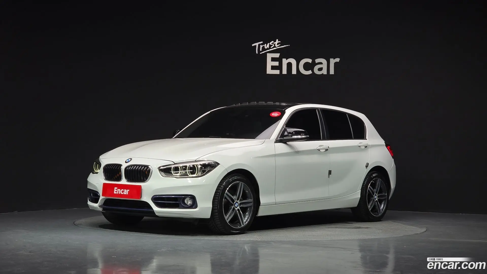 Main__Slider__Photo:1-Series BMW 2018.11-0