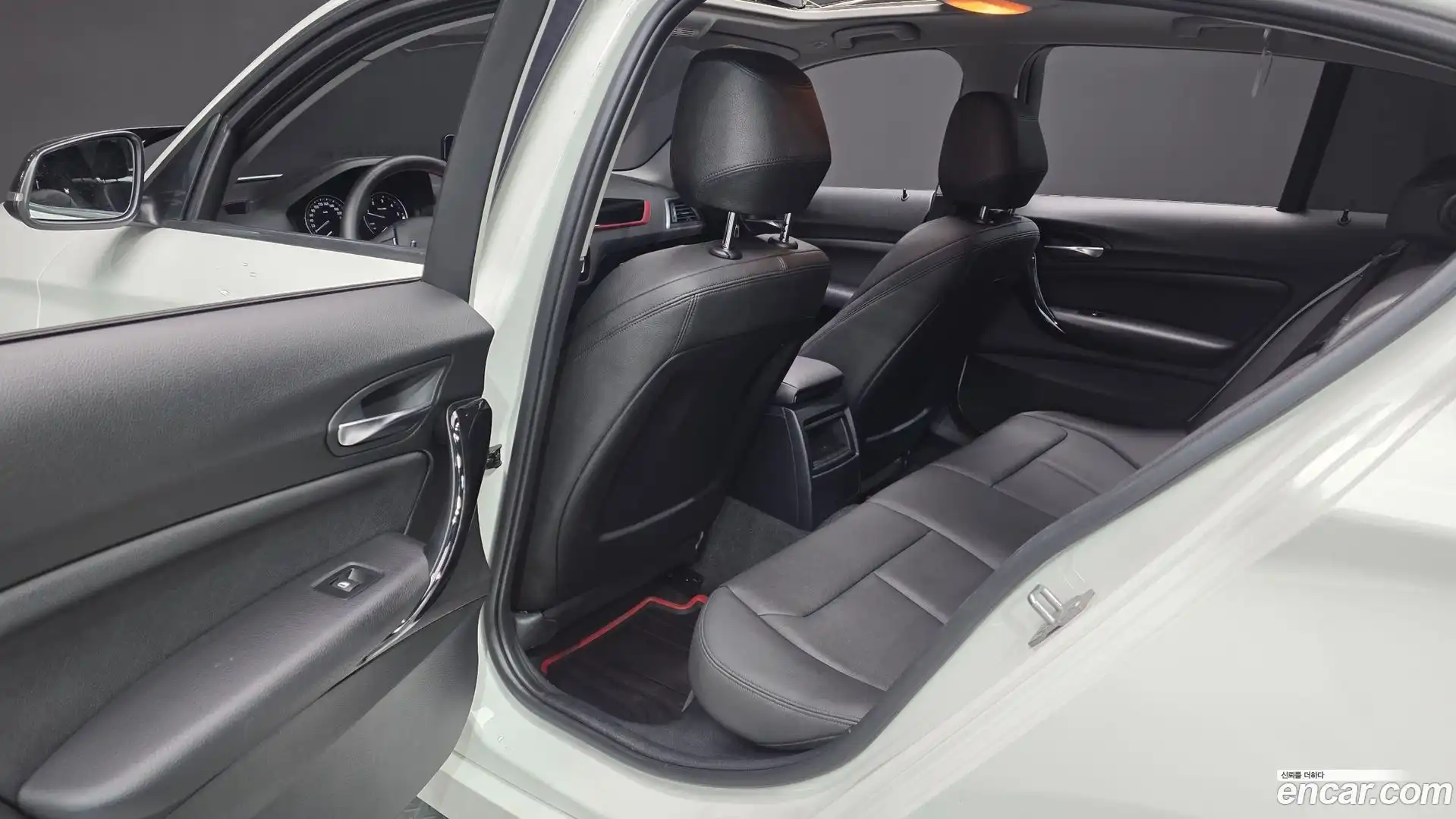 1-Series BMW 2018.11-OPTION-016