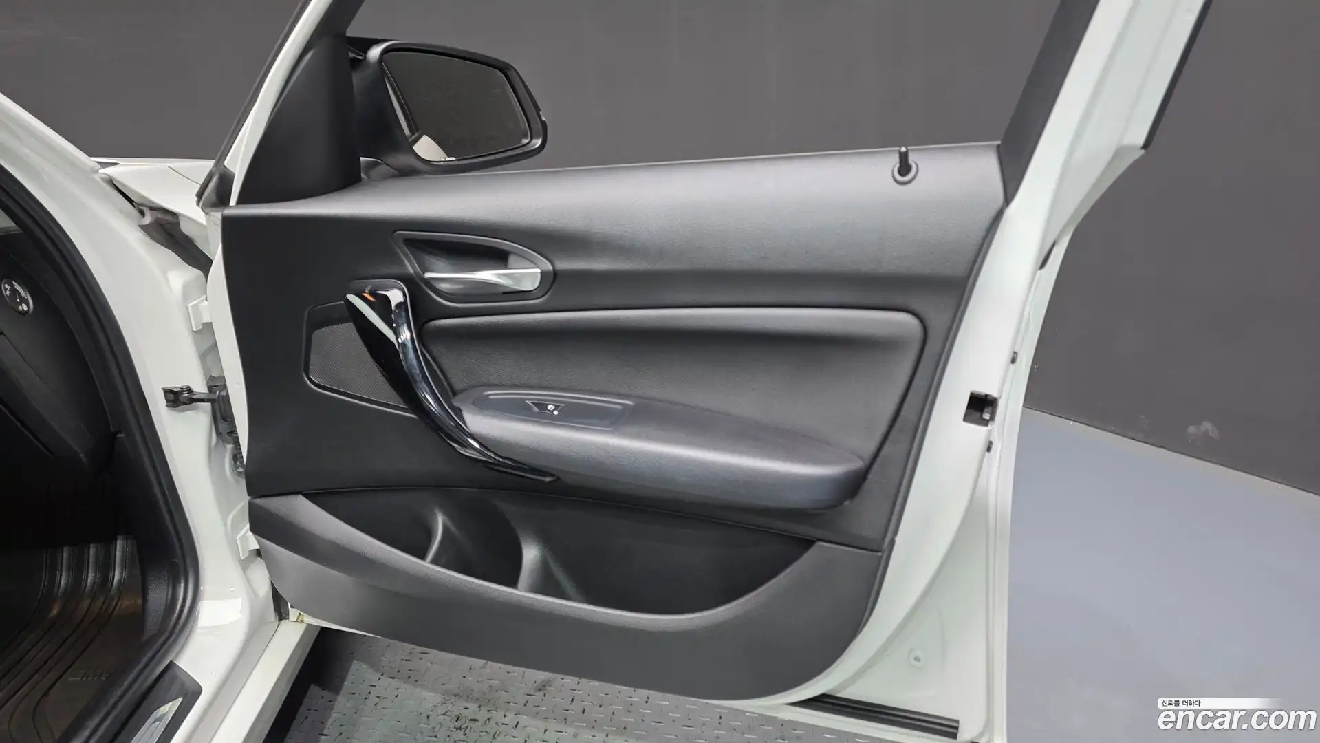 1-Series BMW 2018.11-INNER-034