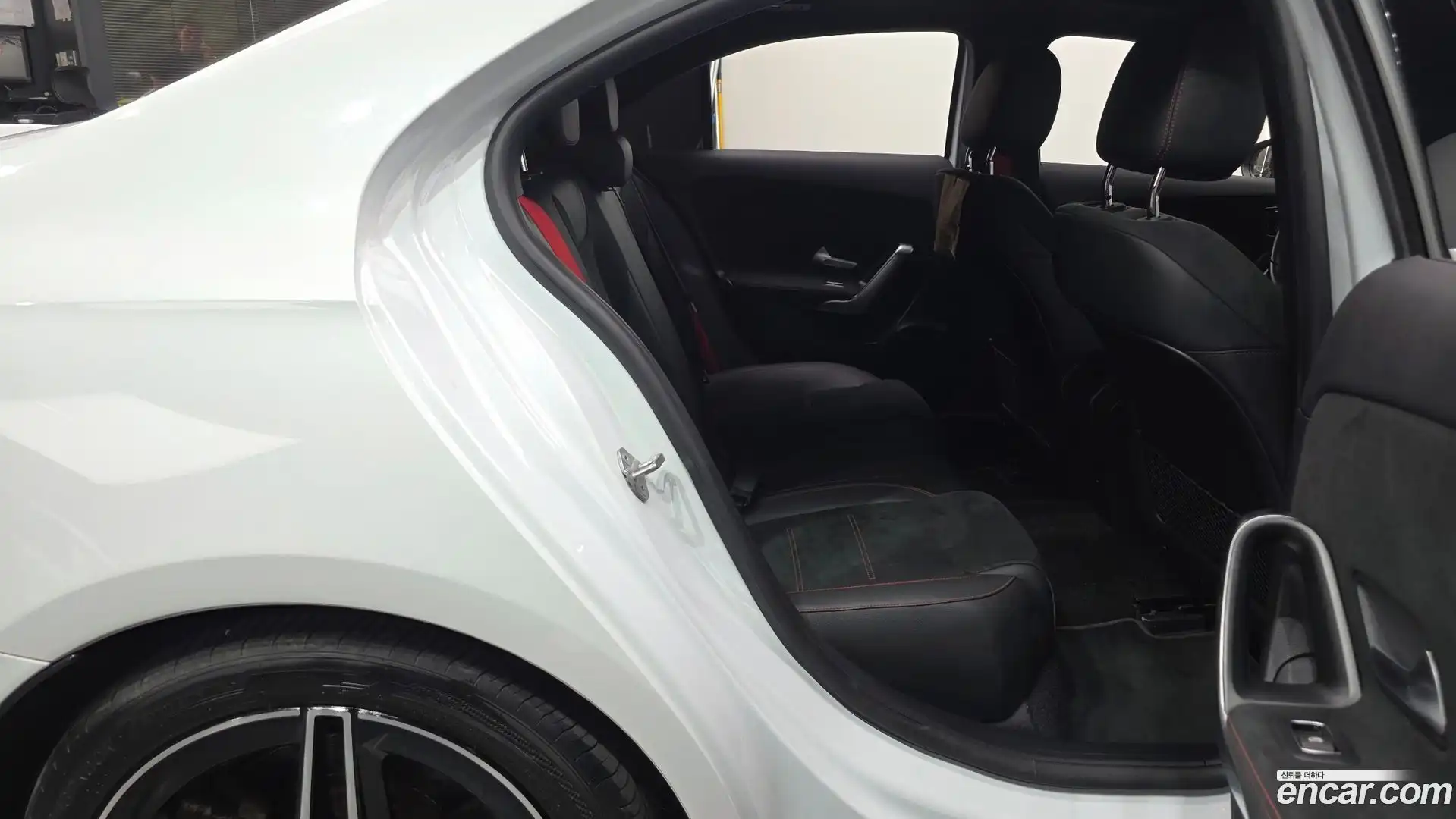 A-Class Mercedes-Benz 2020.11-OPTION-015